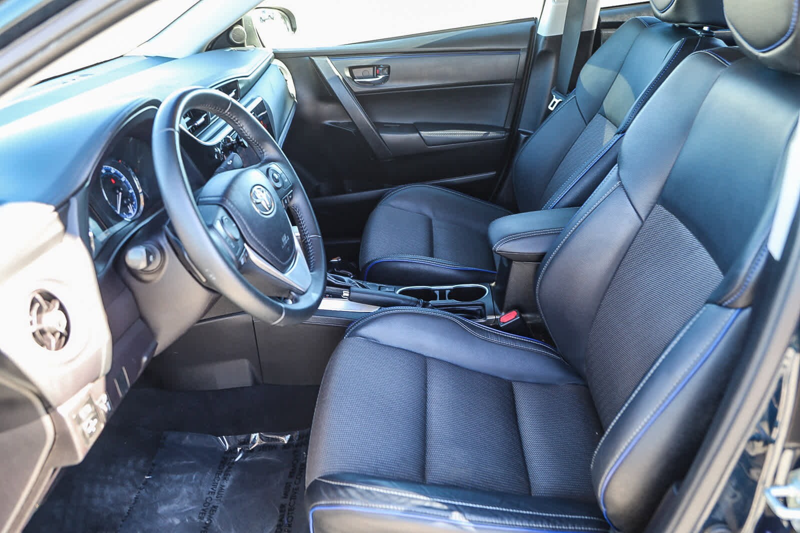 Thumbnail: 2019 Toyota Corolla - 18