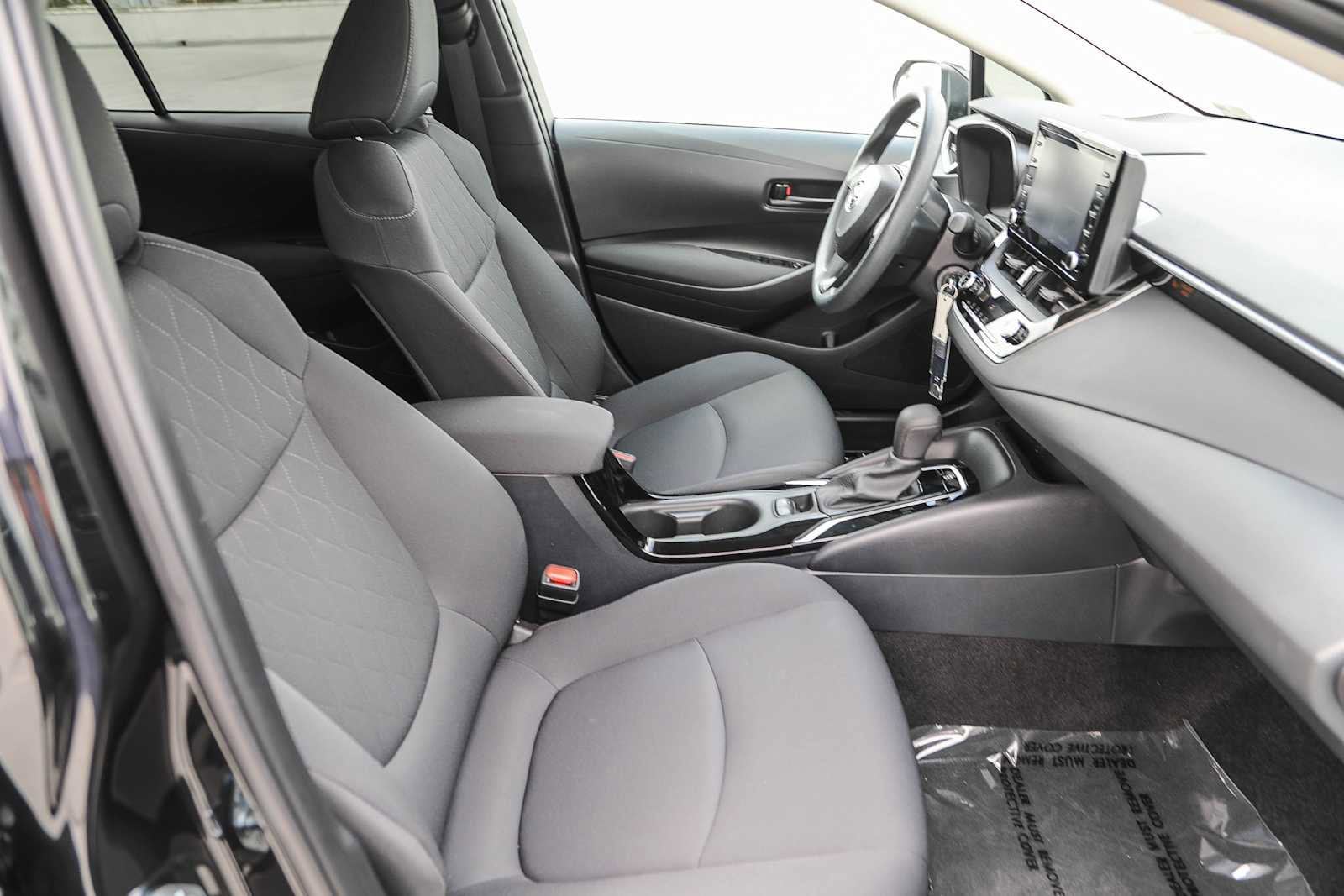 2022 Toyota Corolla LE 16