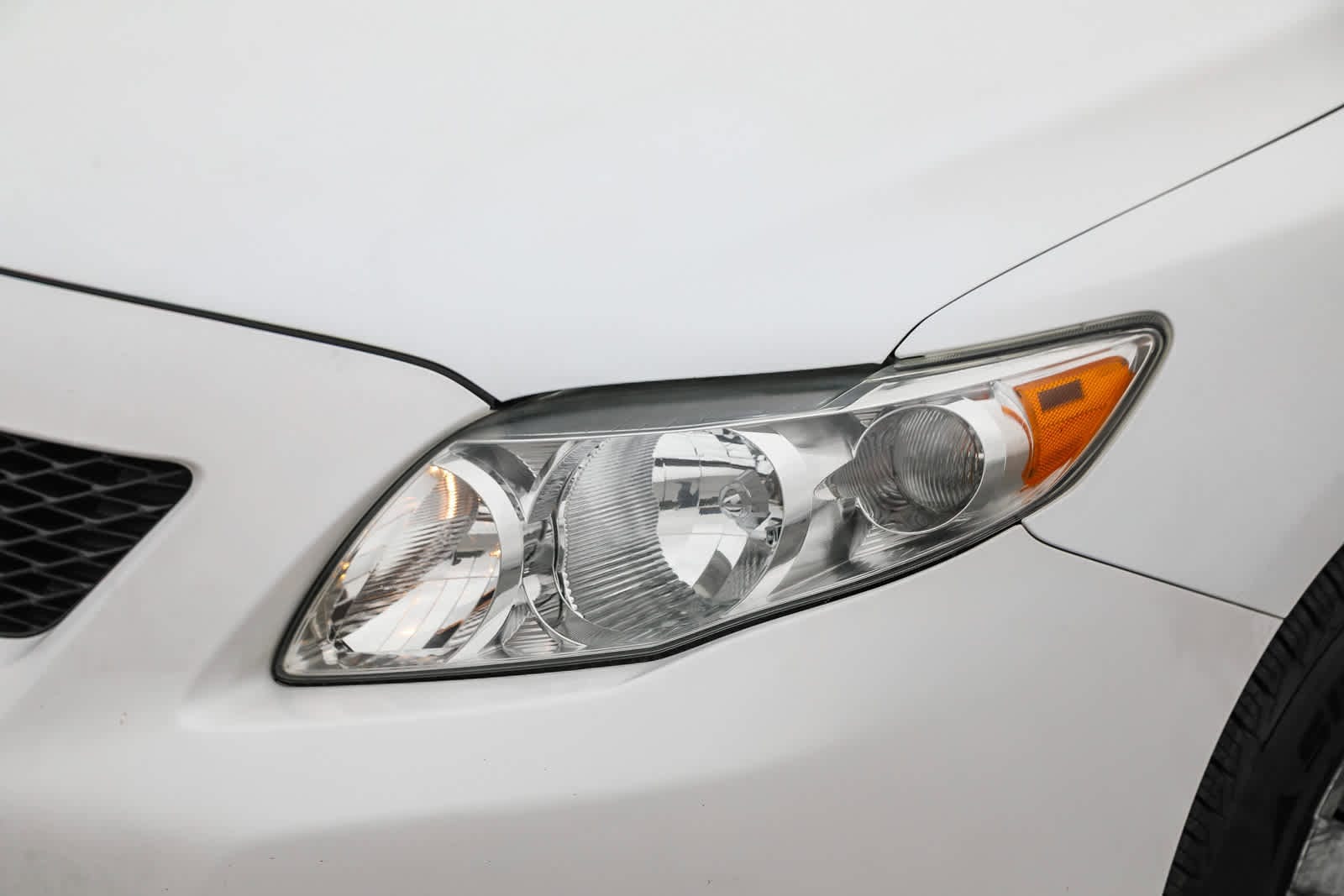 Thumbnail: 2010 Toyota Corolla - 7