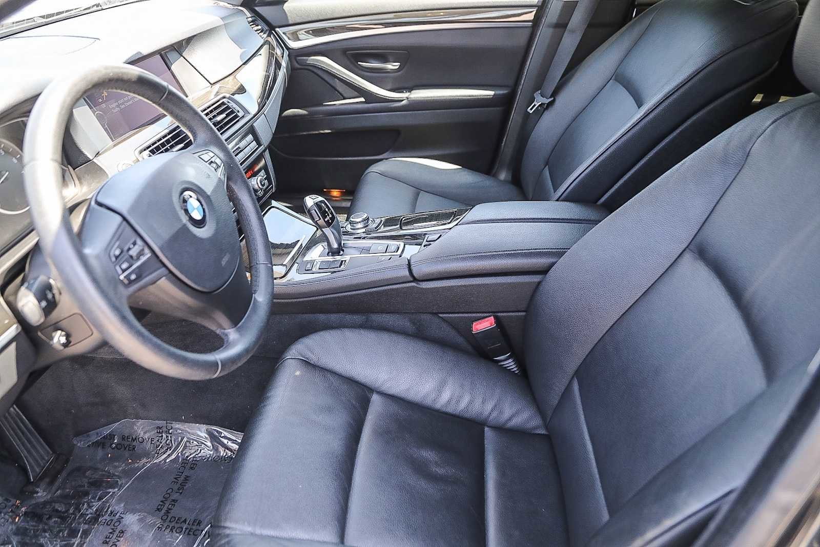 Thumbnail: 2012 BMW 5 Series - 16