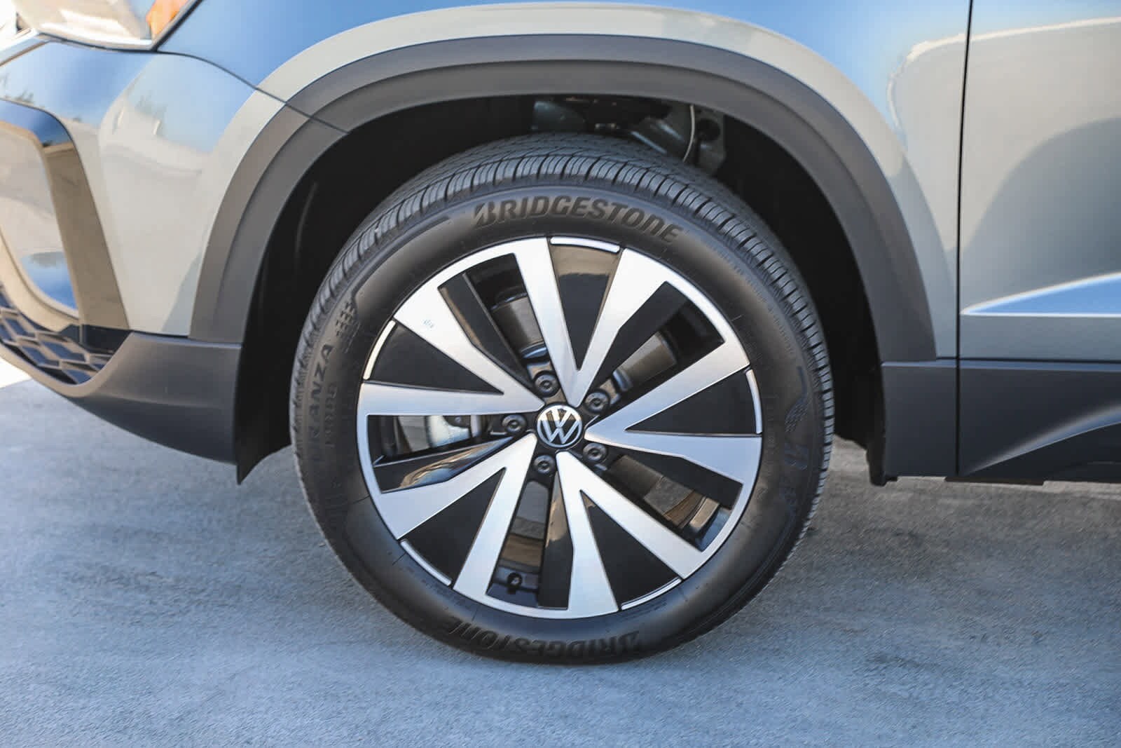 Thumbnail: 2024 Volkswagen Taos - 9