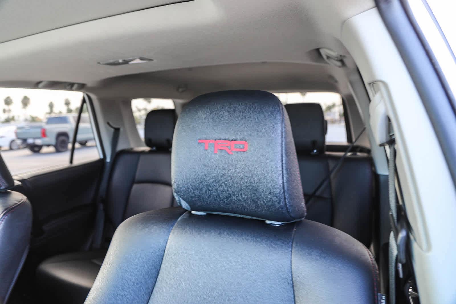 Thumbnail: 2022 Toyota 4Runner - 24