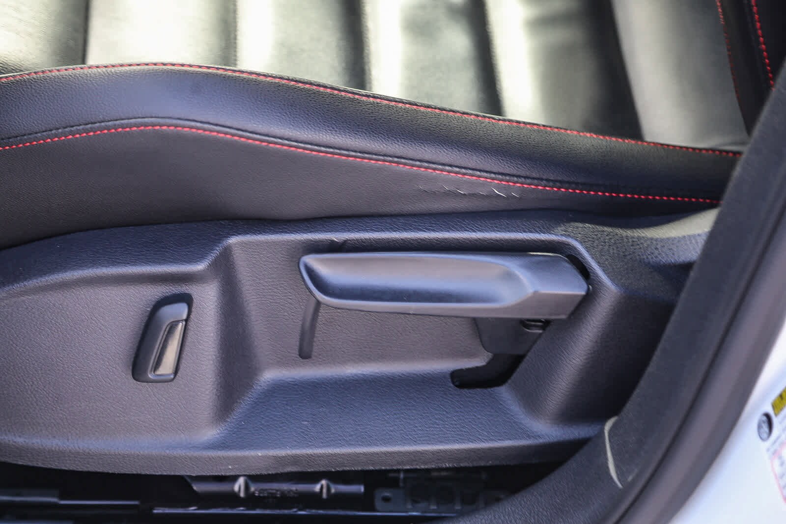 Thumbnail: 2018 Volkswagen Golf - 18