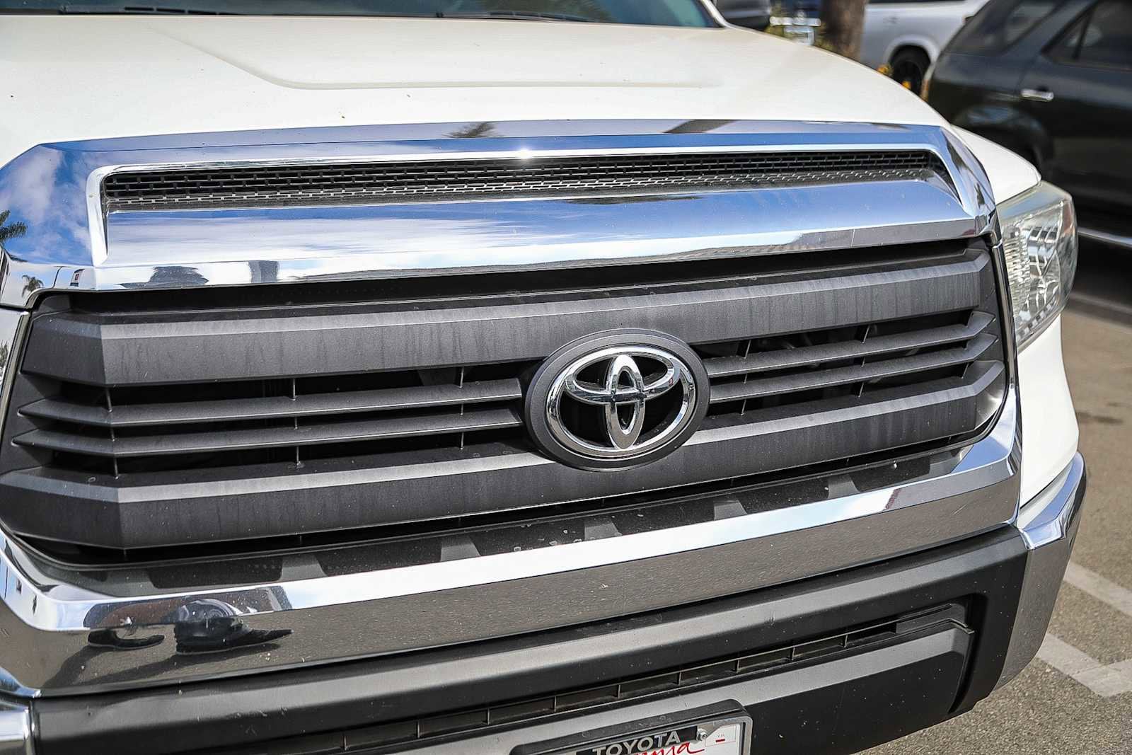 Thumbnail: 2015 Toyota Tundra - 14