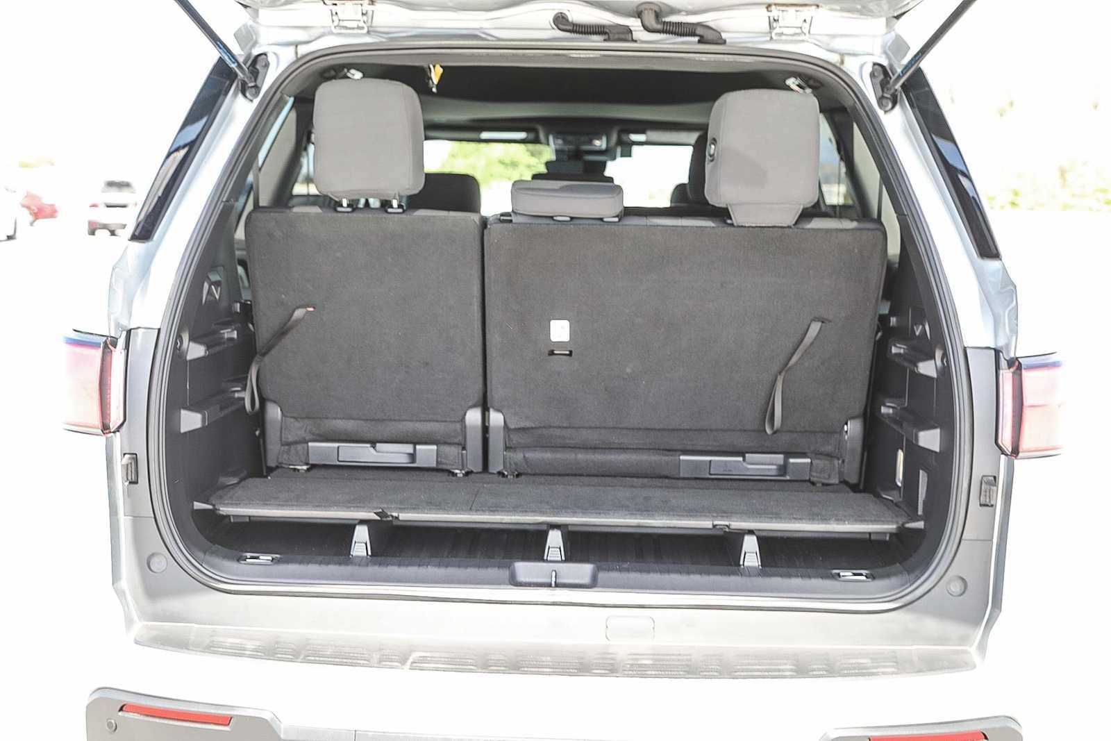 2025 Toyota Sequoia SR5 - Photo 27
