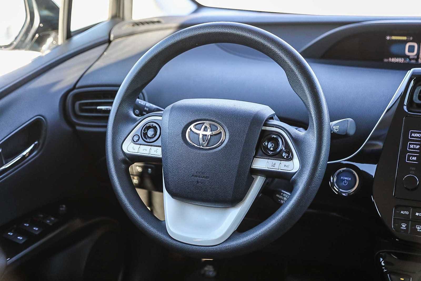 Thumbnail: 2017 Toyota Prius - 15