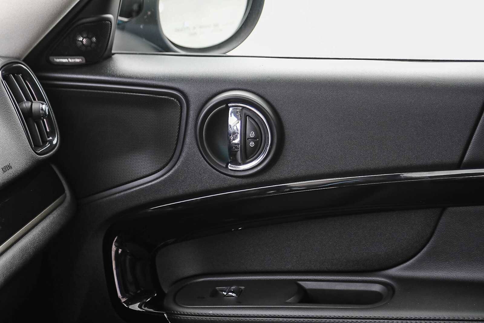 Thumbnail: 2020 MINI Cooper Countryman - 21