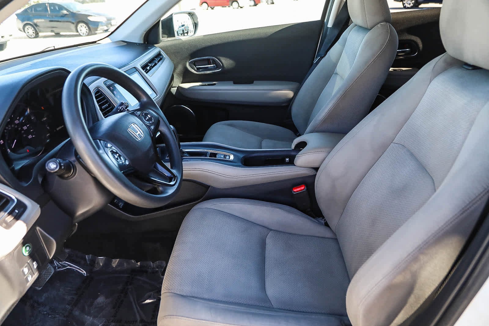 Thumbnail: 2022 Honda HR-V - 16