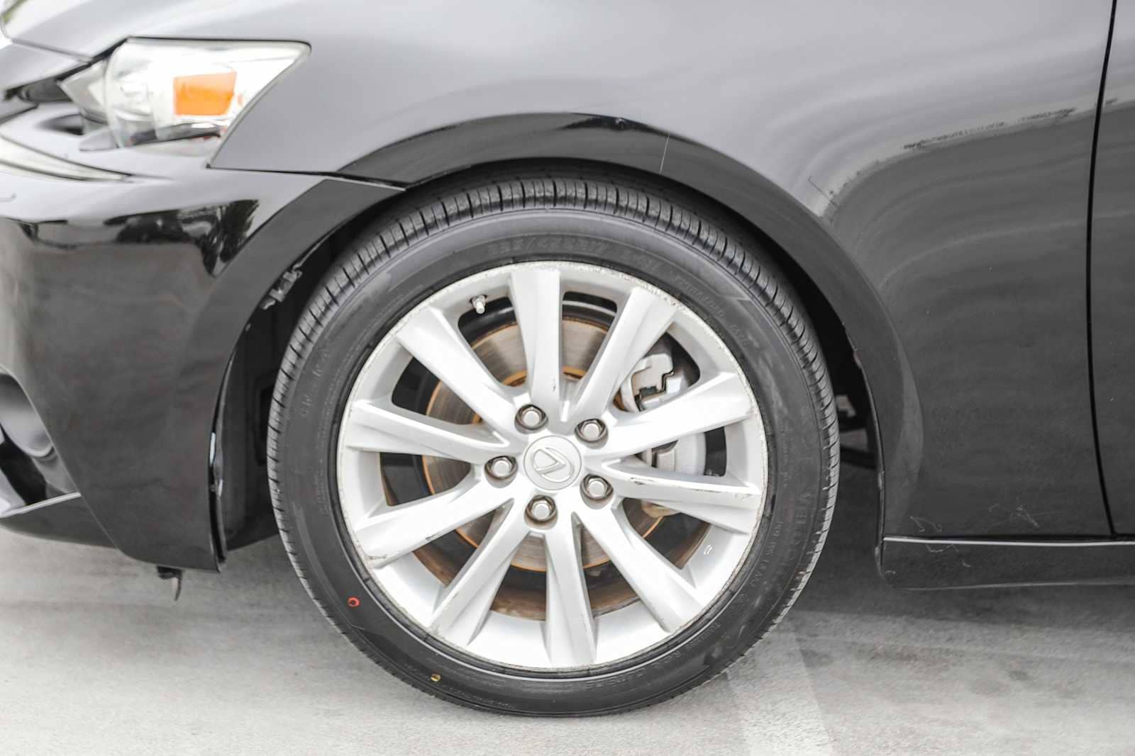 Thumbnail: 2014 Lexus IS - 9