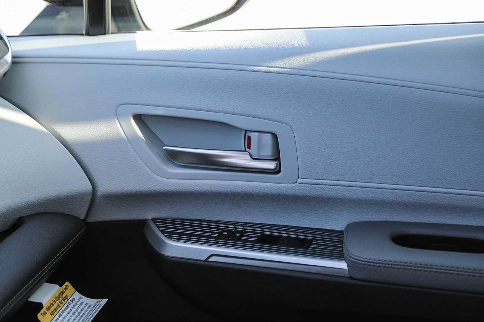 Thumbnail: 2025 Toyota Sienna - 21