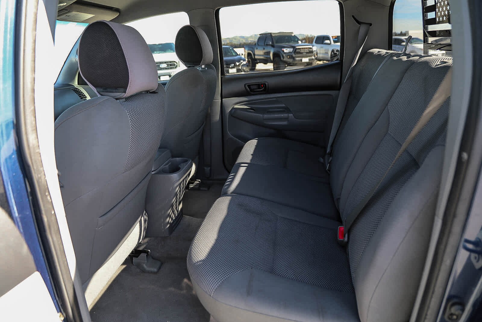 Thumbnail: 2005 Toyota Tacoma - 18