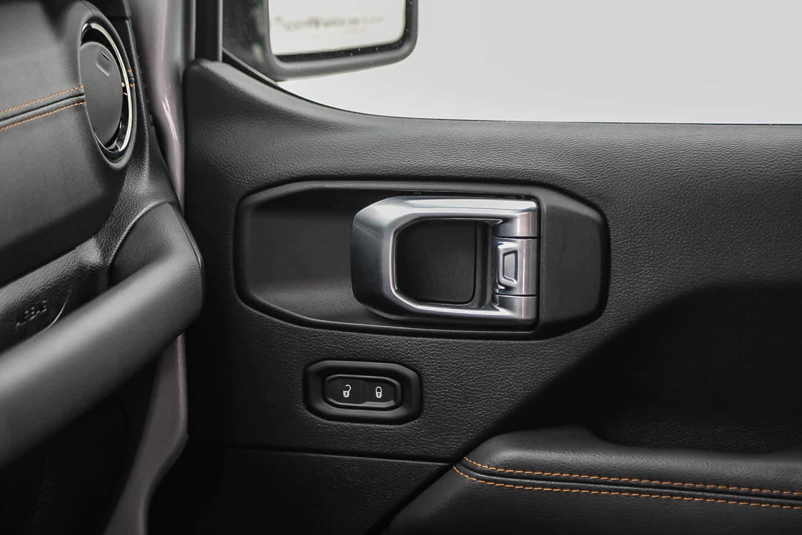 Thumbnail: 2022 Jeep Wrangler - 21