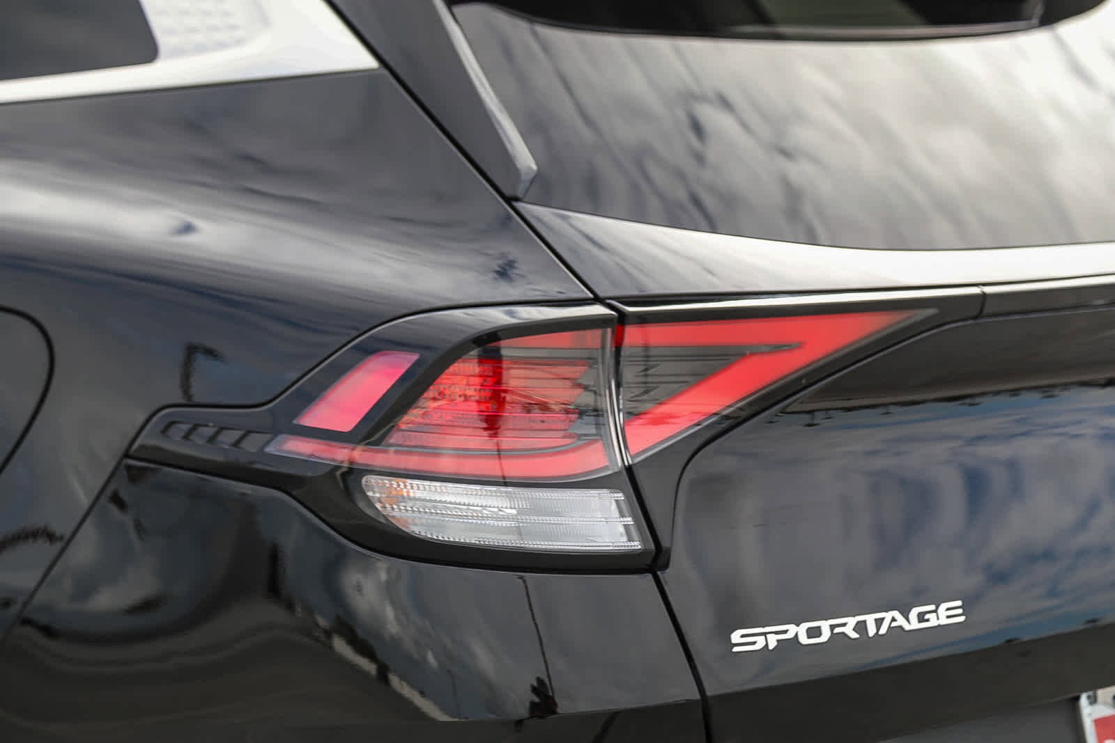 Thumbnail: 2023 Kia Sportage - 9