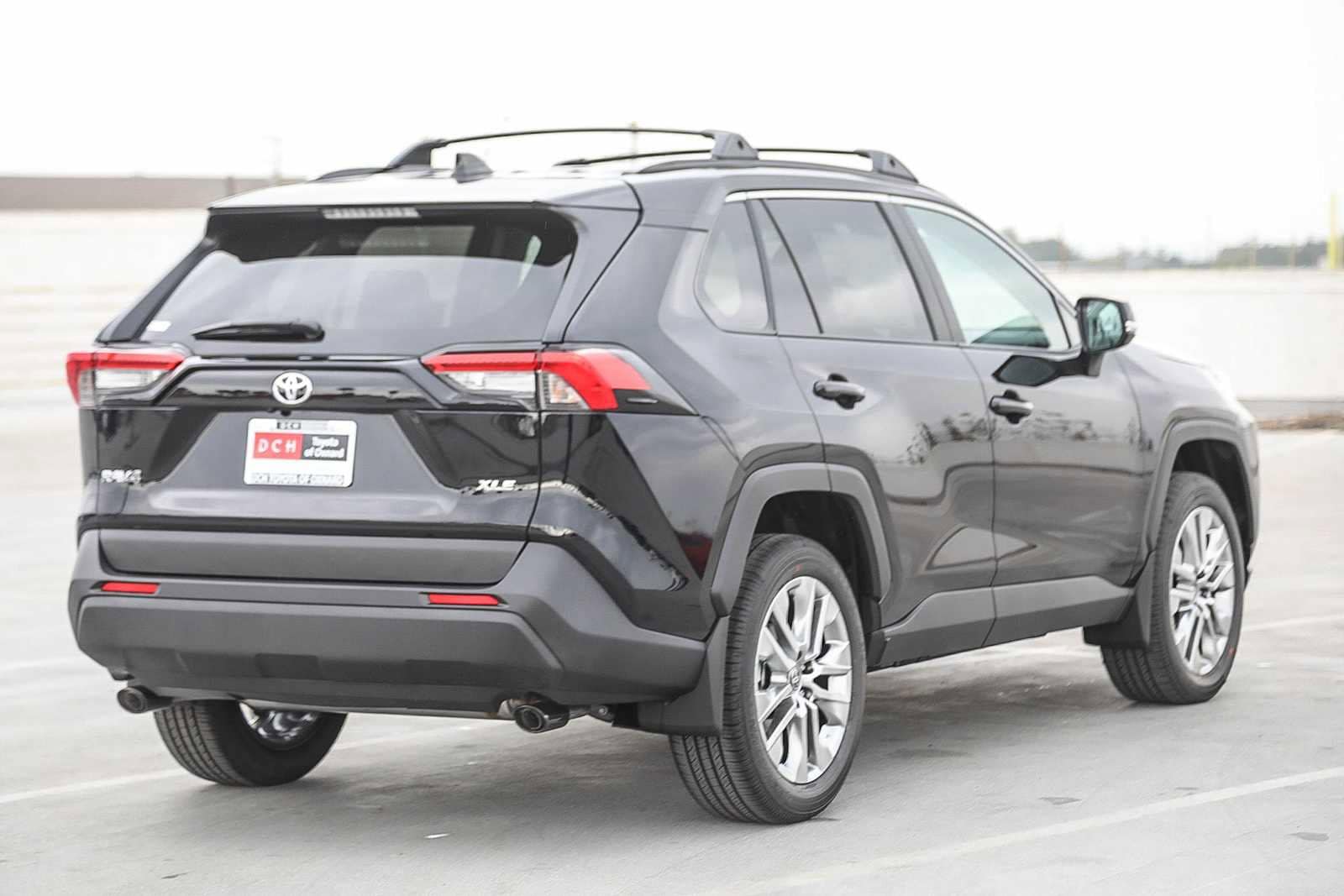 Thumbnail: 2025 Toyota RAV4 - 5