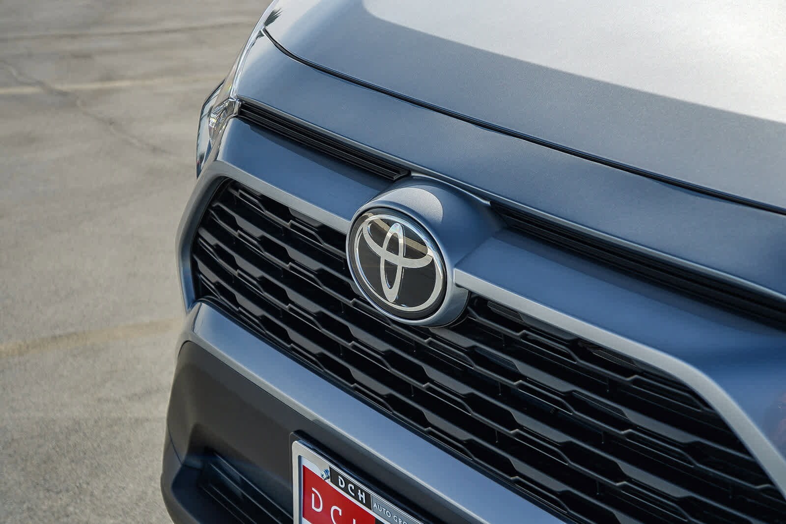 Thumbnail: 2025 Toyota RAV4 - 10