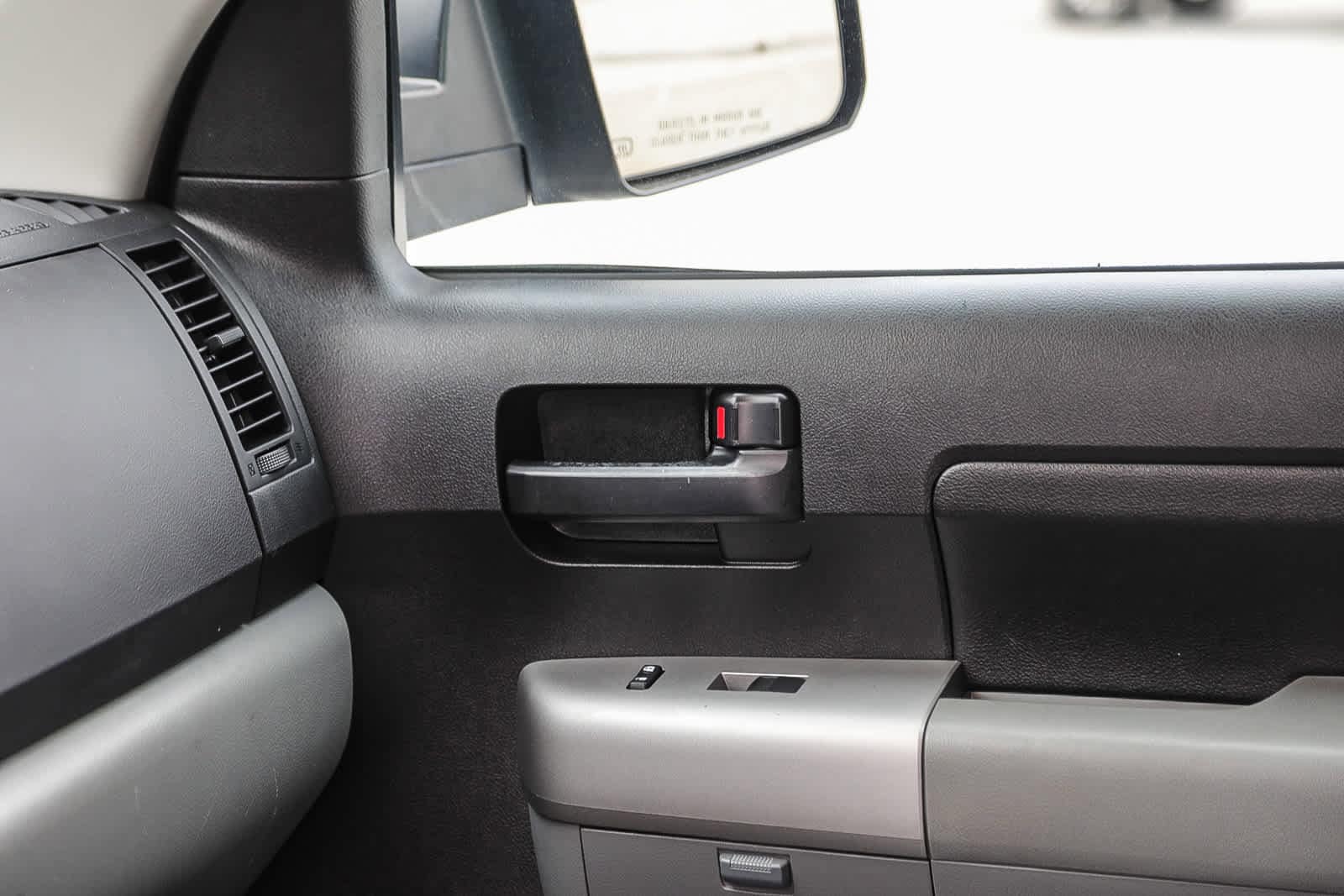 Thumbnail: 2008 Toyota Tundra - 21