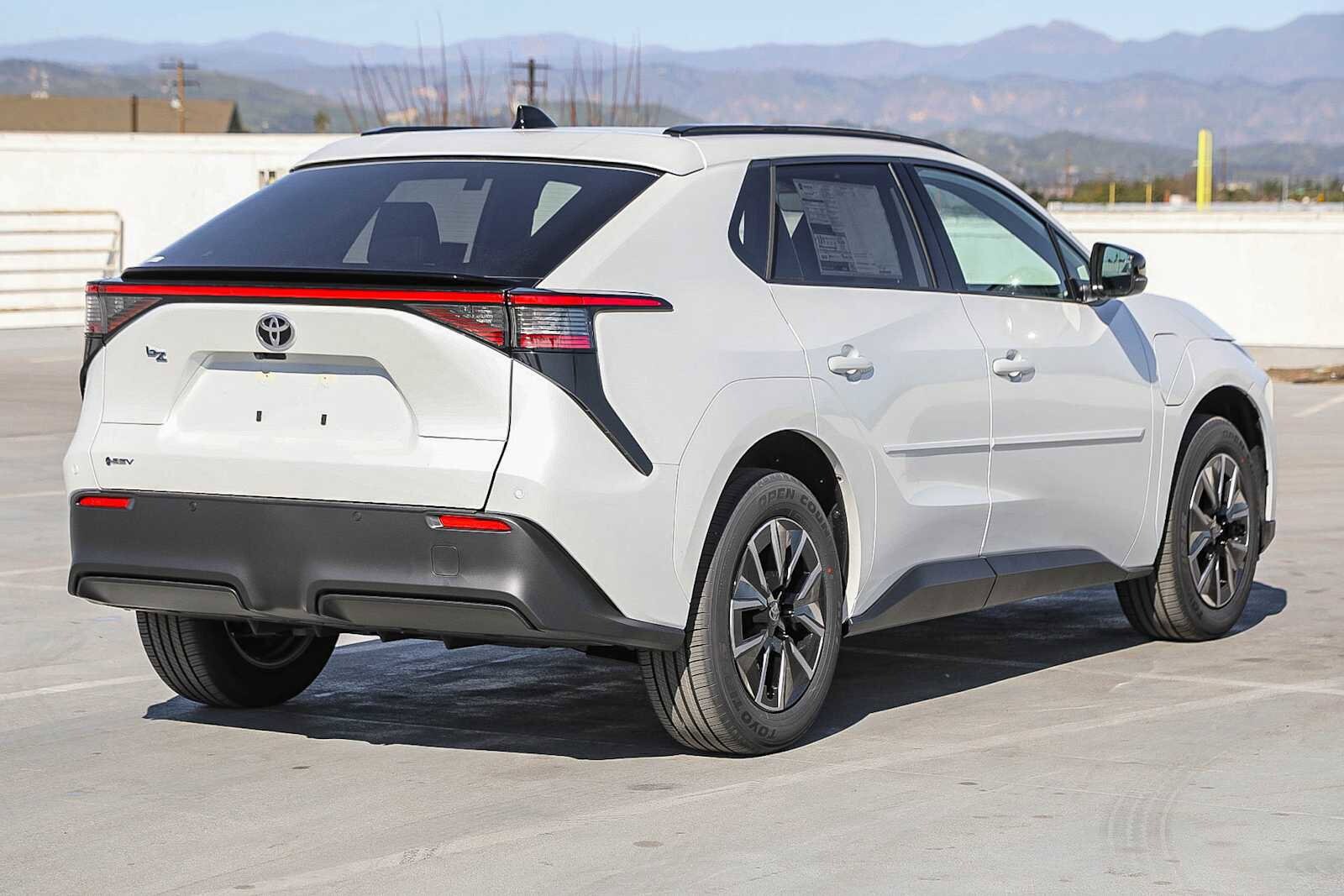 Thumbnail: 2026 Toyota bZ - 5