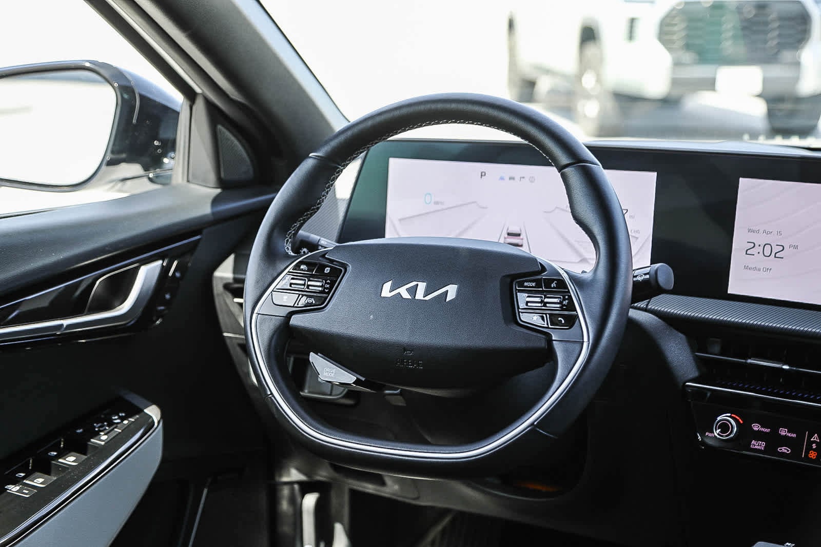 Thumbnail: 2024 Kia EV6 - 15