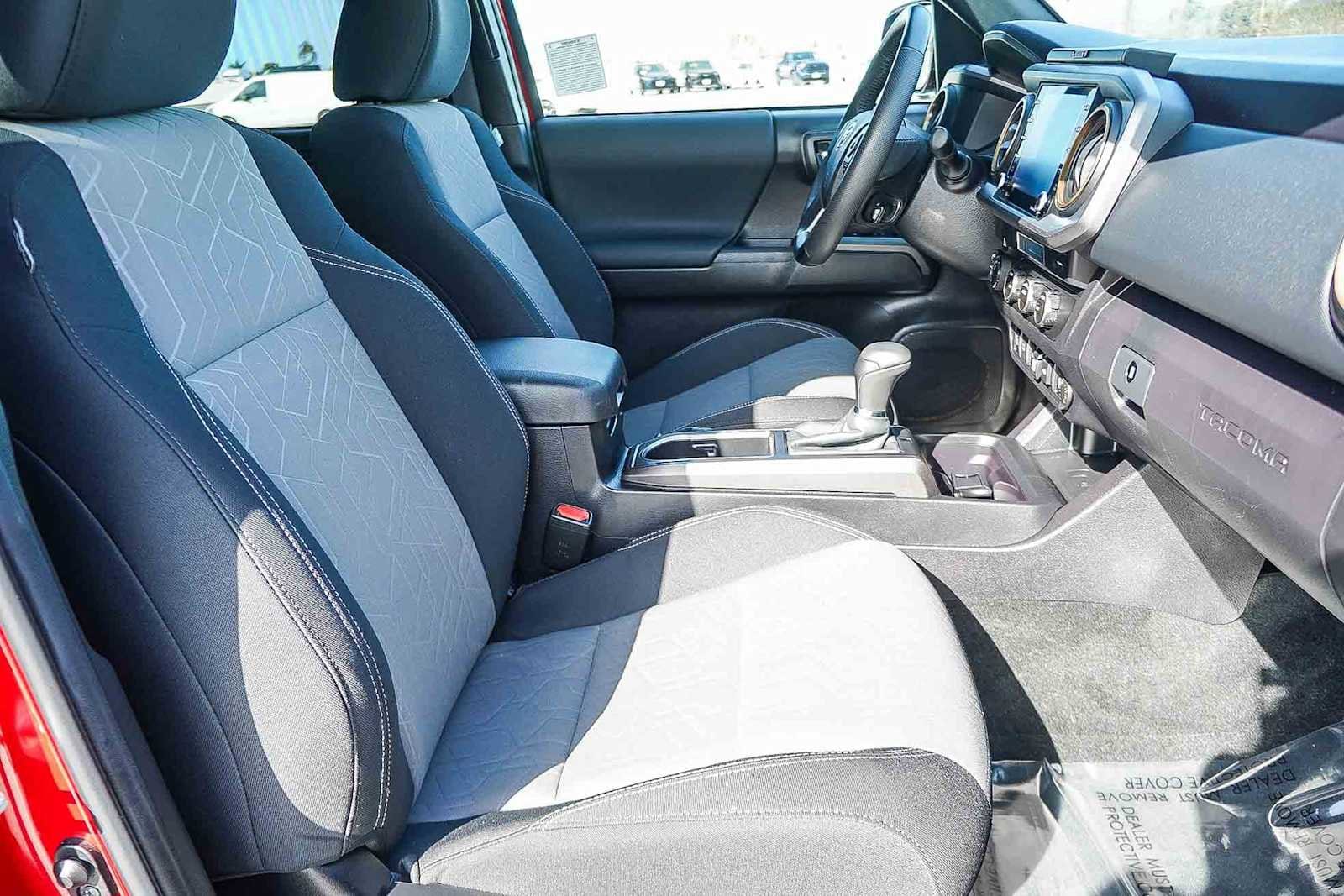 Thumbnail: 2023 Toyota Tacoma - 20