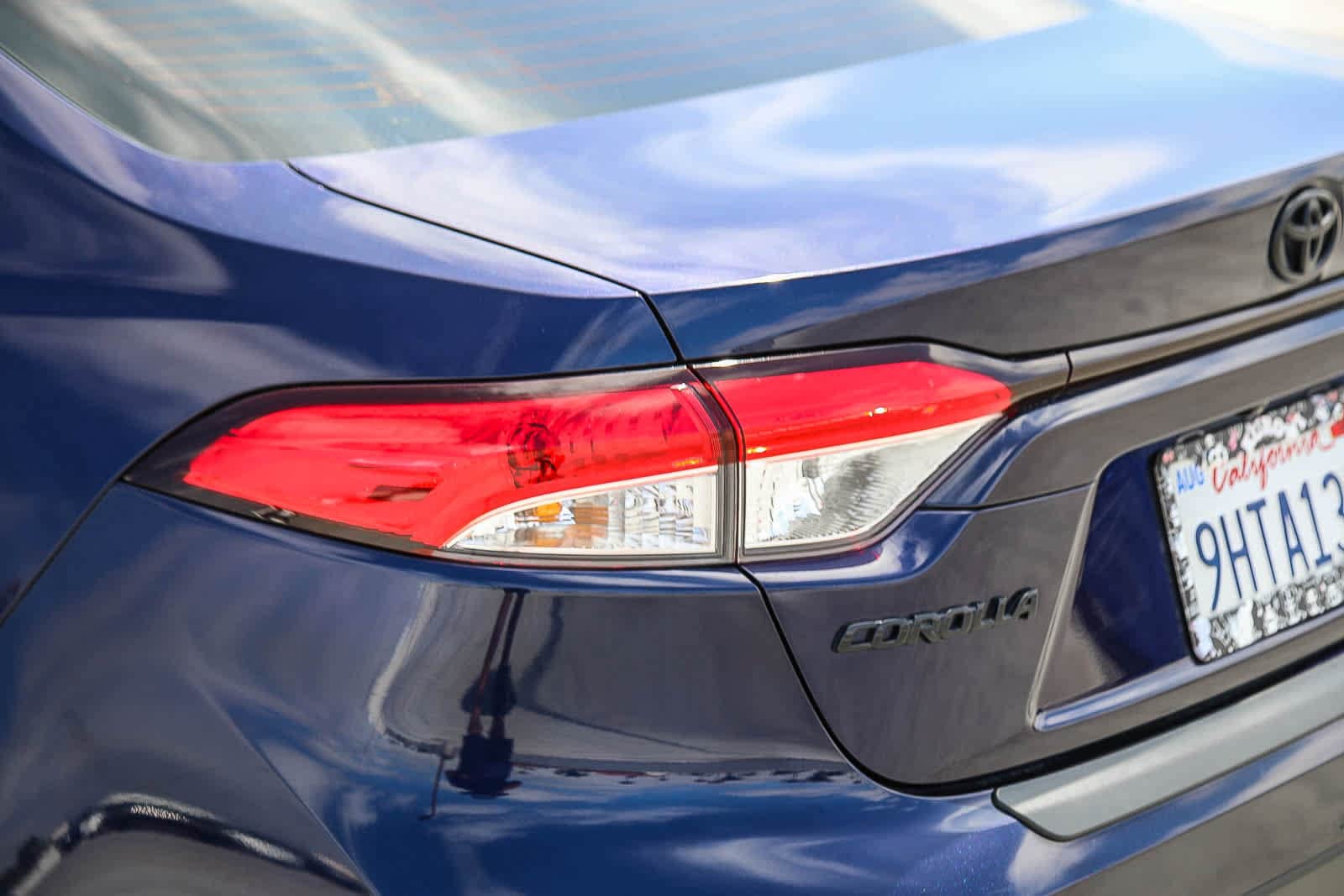 Thumbnail: 2023 Toyota Corolla - 10