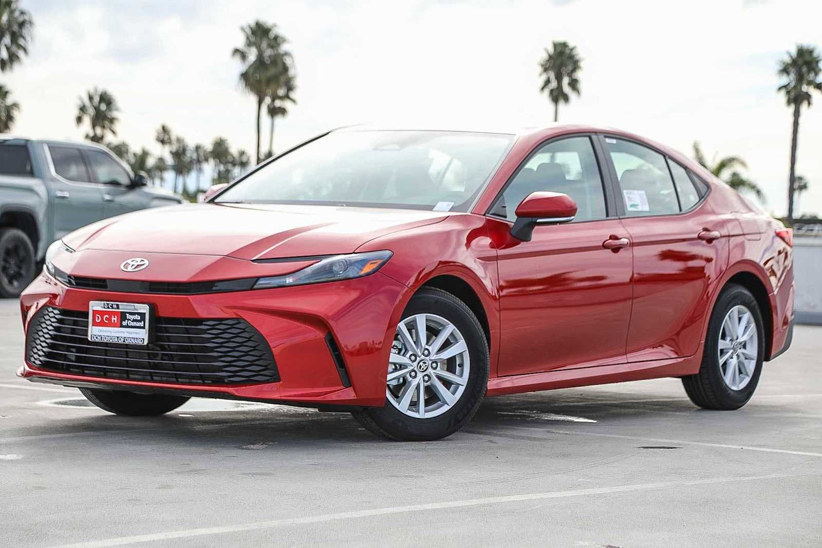 2026 Toyota Camry LE's photo
