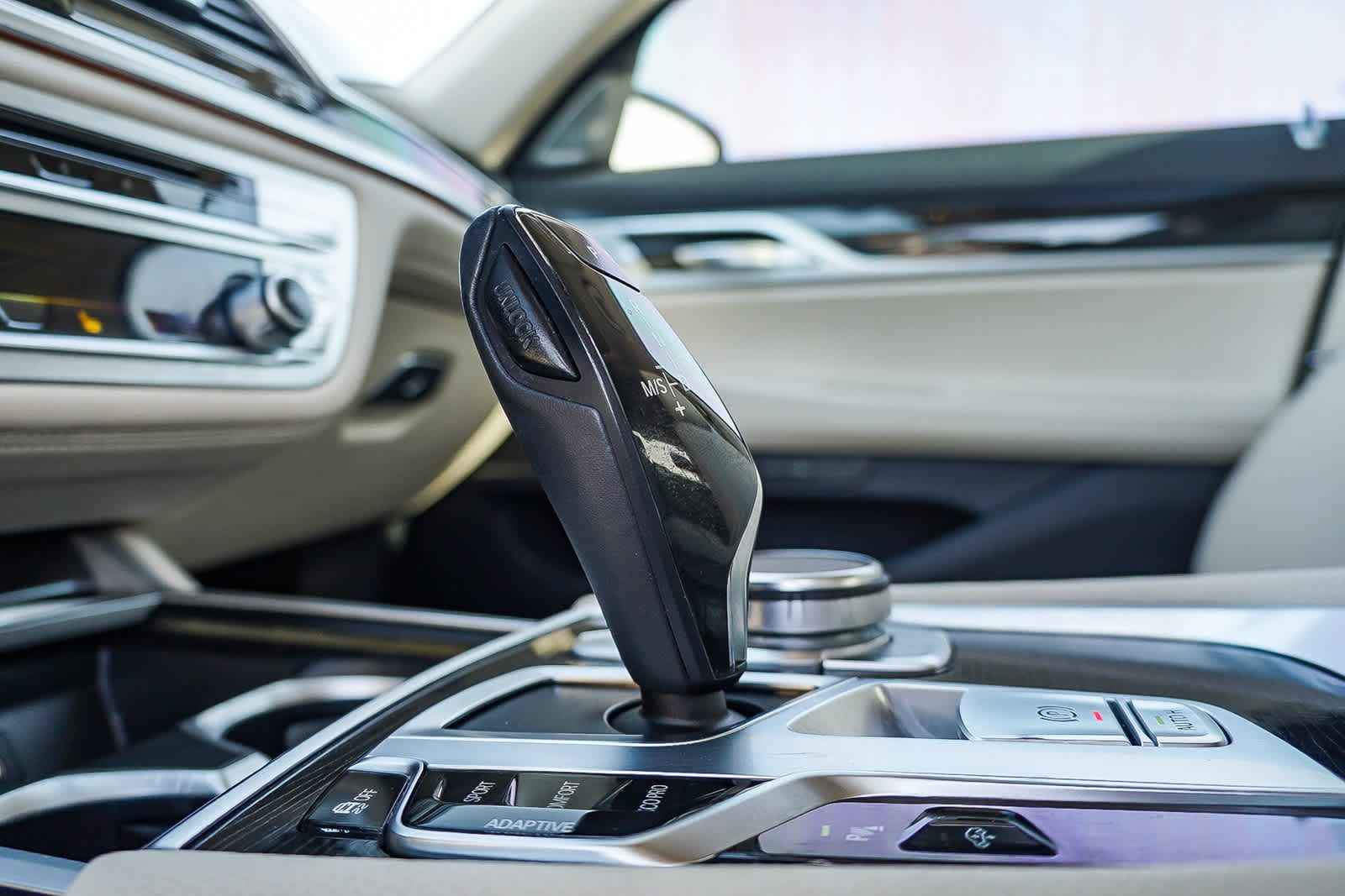 Thumbnail: 2019 BMW 7 Series - 26