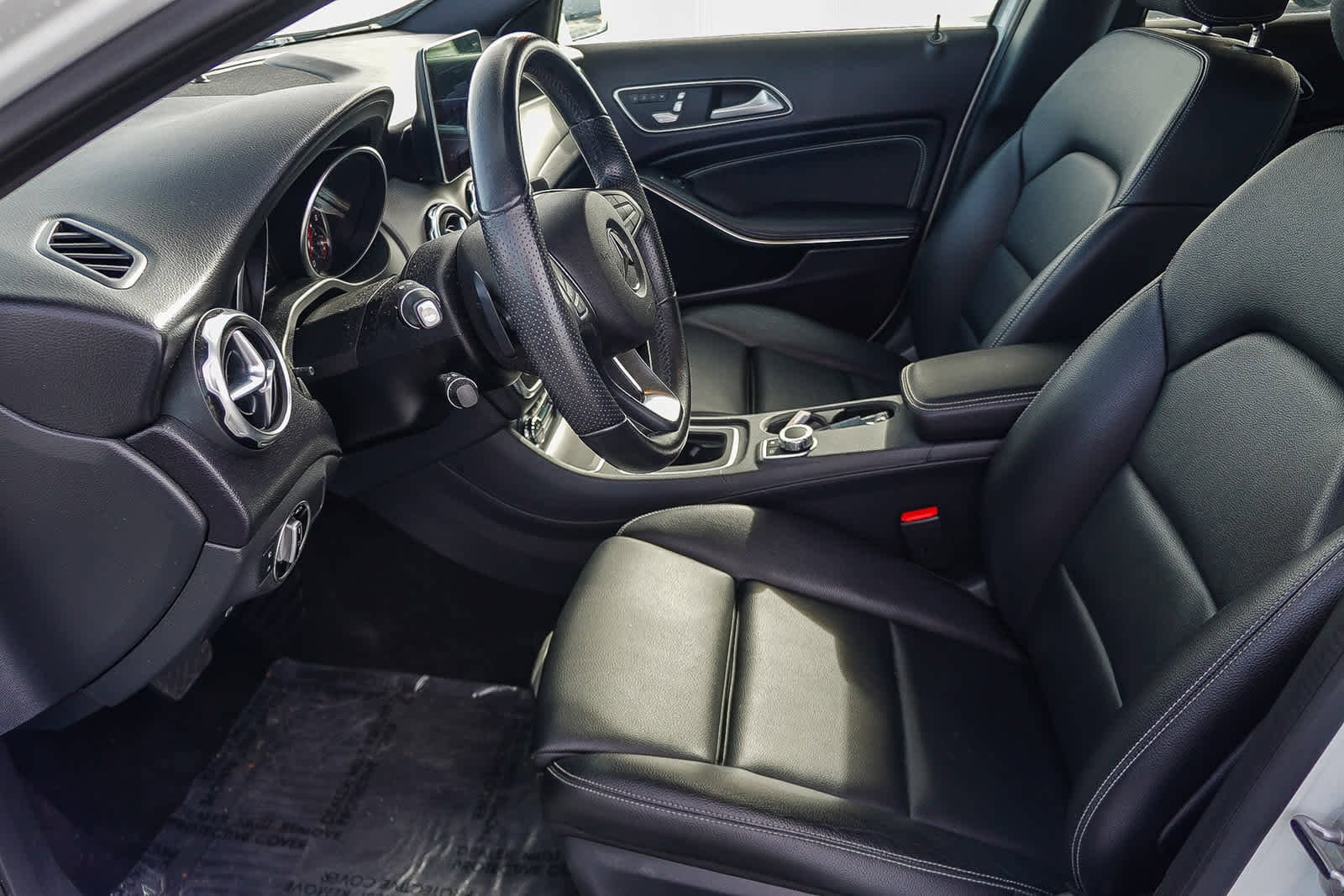 Thumbnail: 2020 Mercedes-Benz GLA - 21