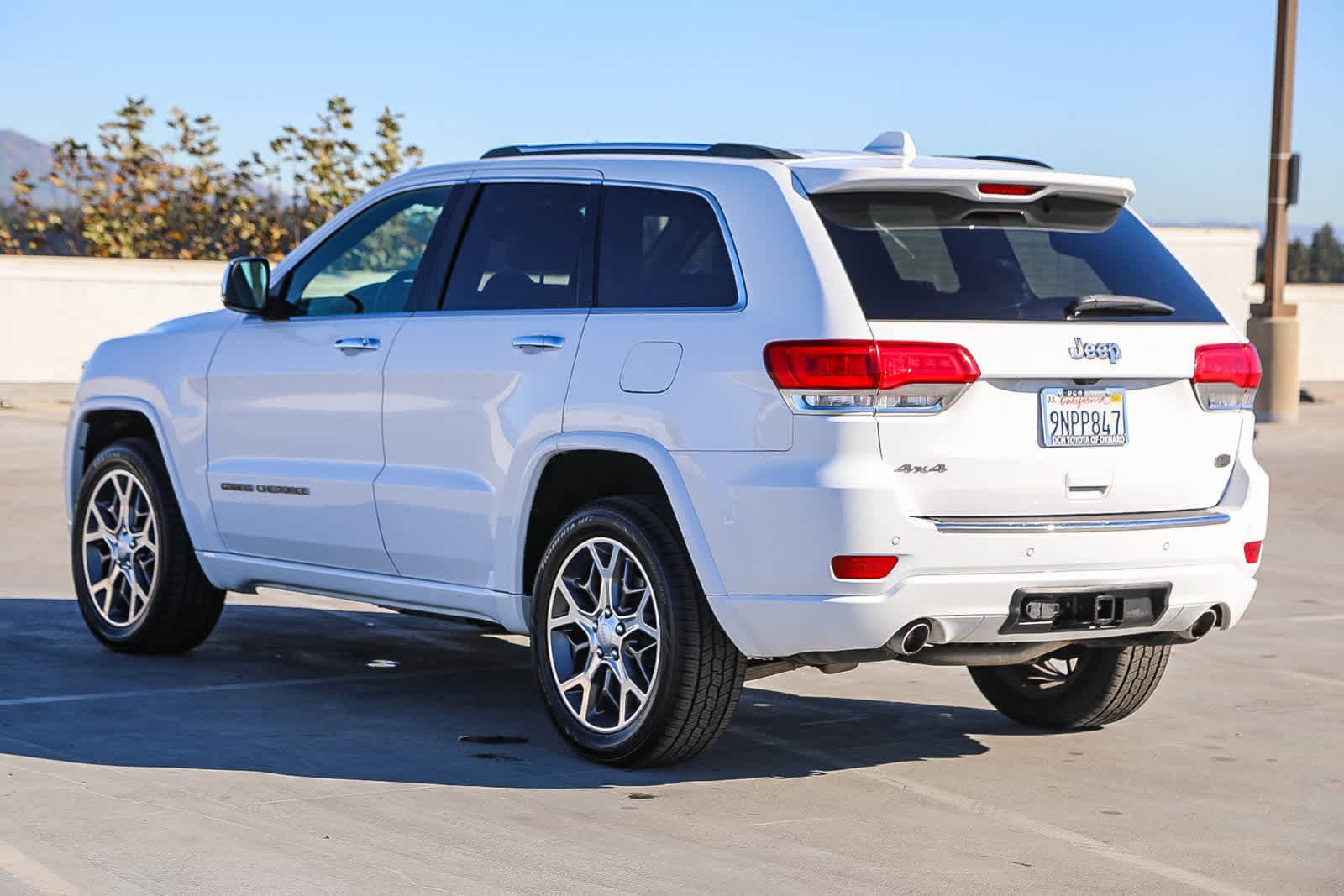 Thumbnail: 2020 Jeep Grand Cherokee - 7