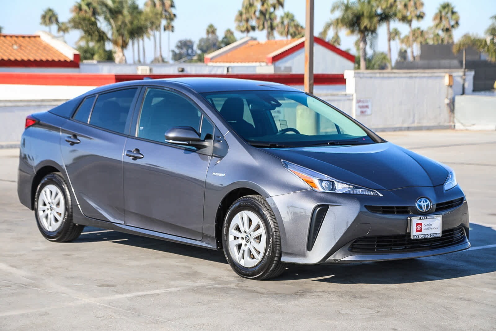 2022 Toyota Prius L photo 3