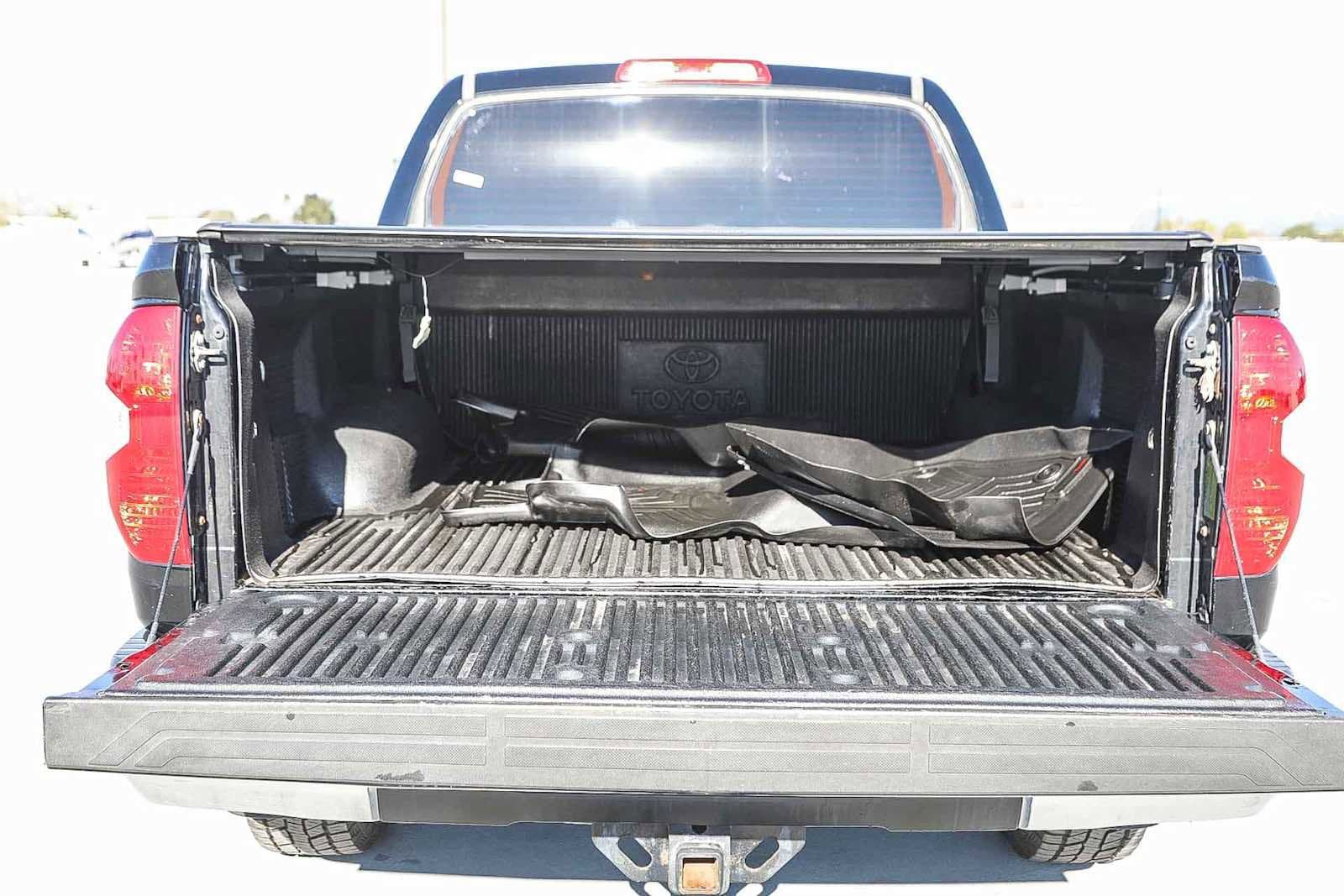 Thumbnail: 2016 Toyota Tundra - 26