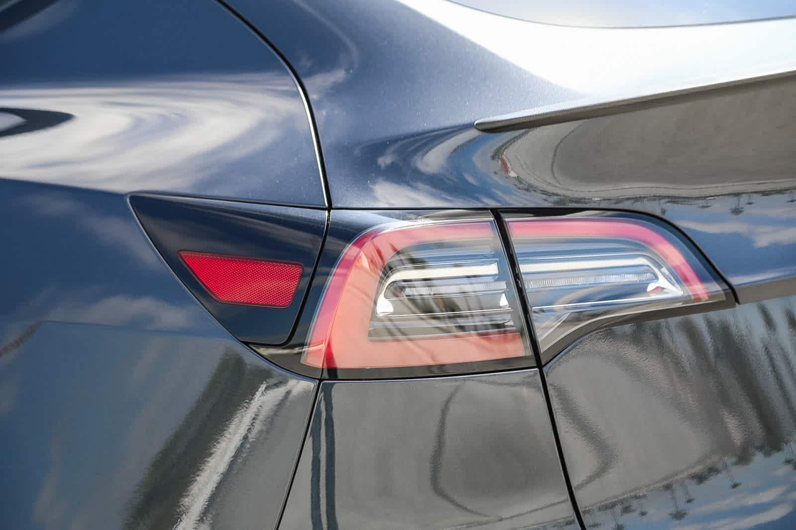 Thumbnail: 2025 Tesla Model Y - 8