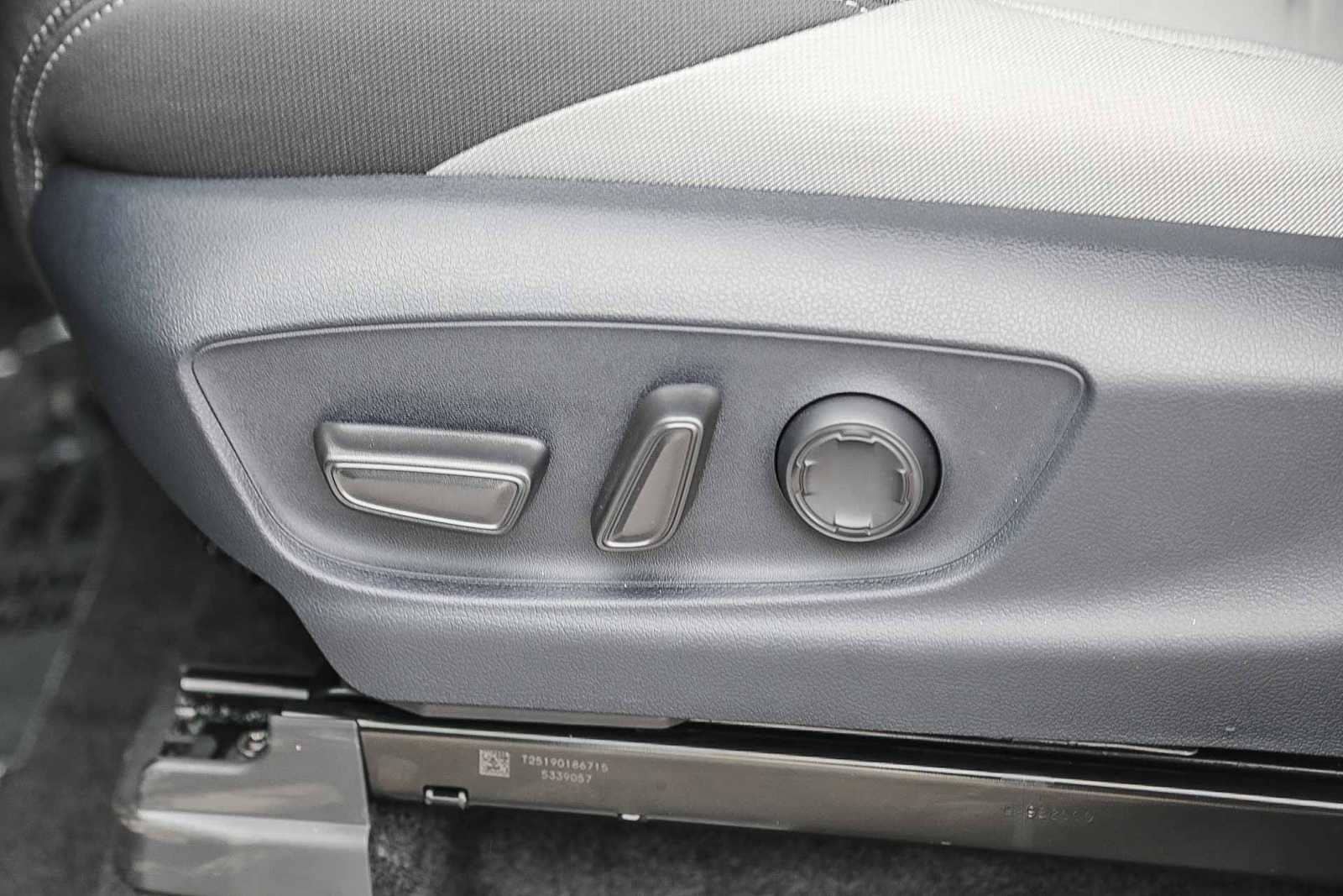 Thumbnail: 2025 Toyota Tacoma - 21