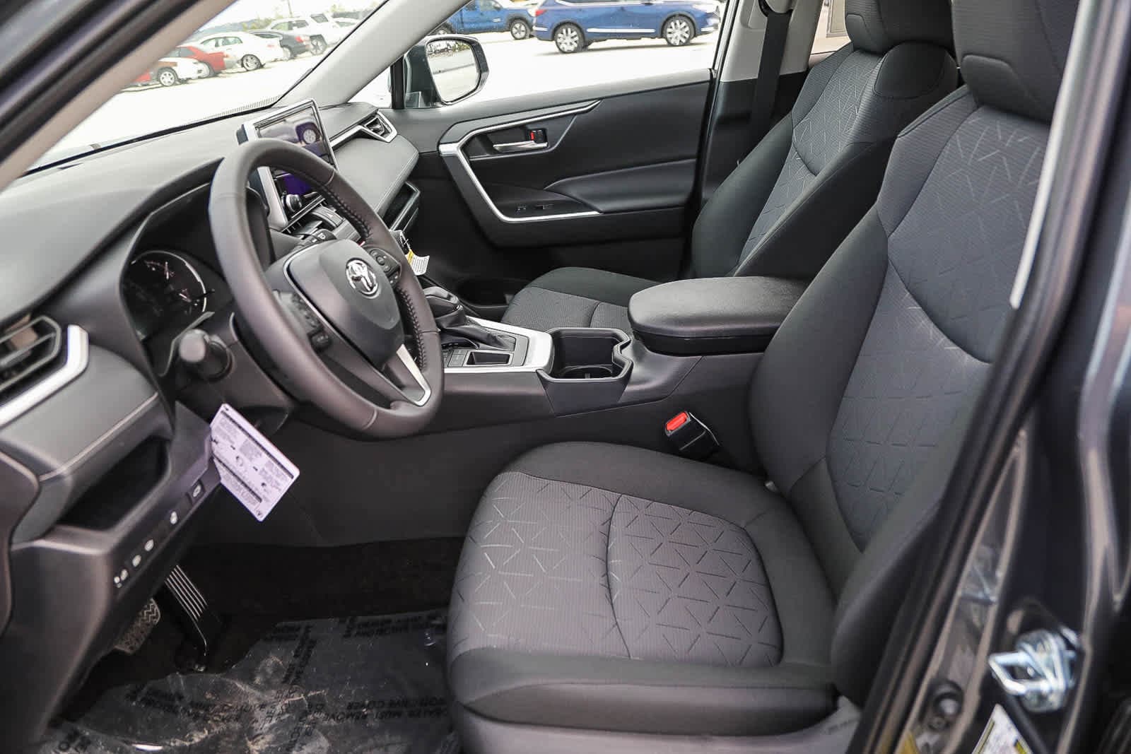 Thumbnail: 2025 Toyota RAV4 - 19