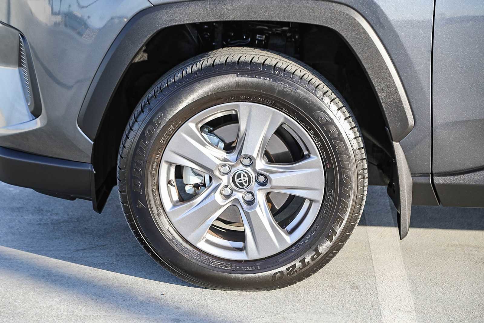 Thumbnail: 2025 Toyota RAV4 - 10