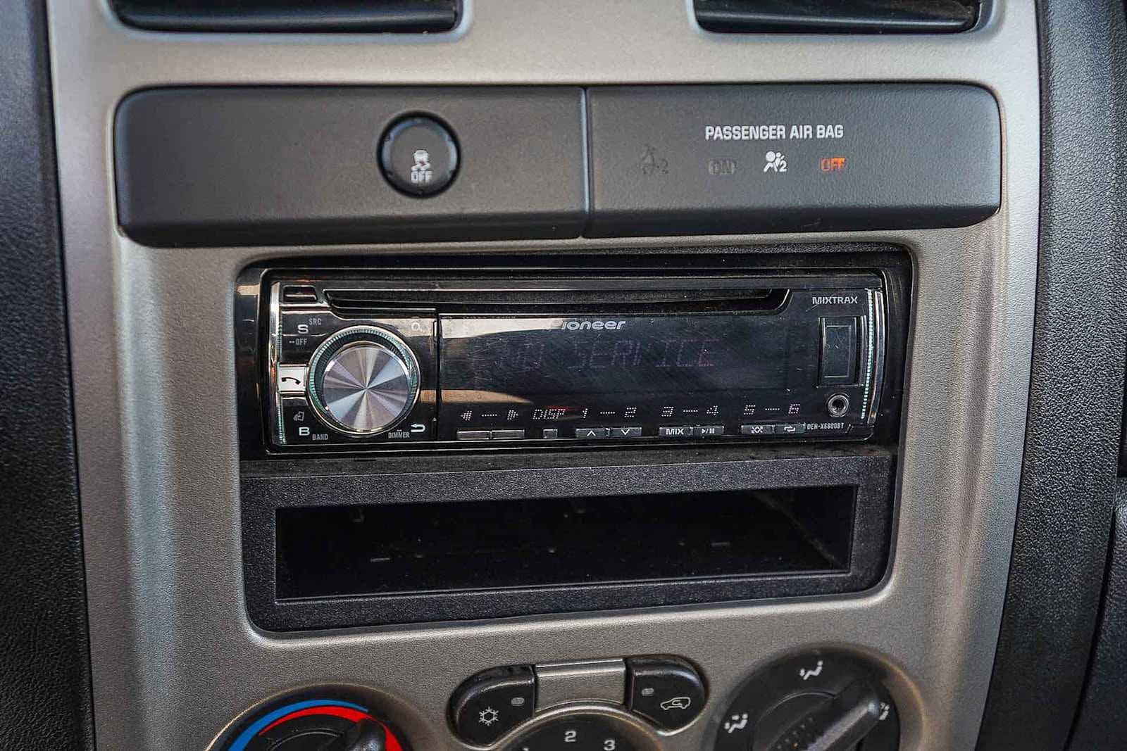 Thumbnail: 2012 Chevrolet Colorado - 15