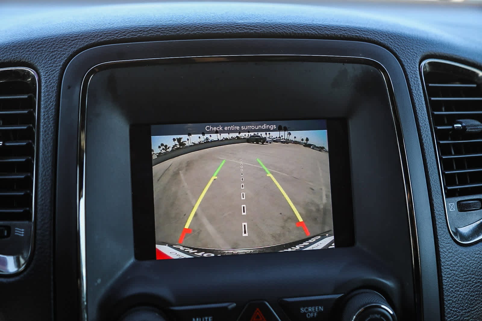 Thumbnail: 2020 Dodge Durango - 23