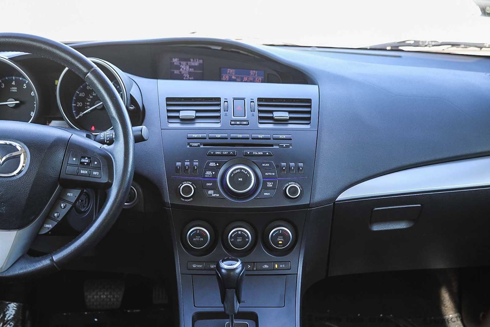 Thumbnail: 2013 Mazda Mazda3 - 13