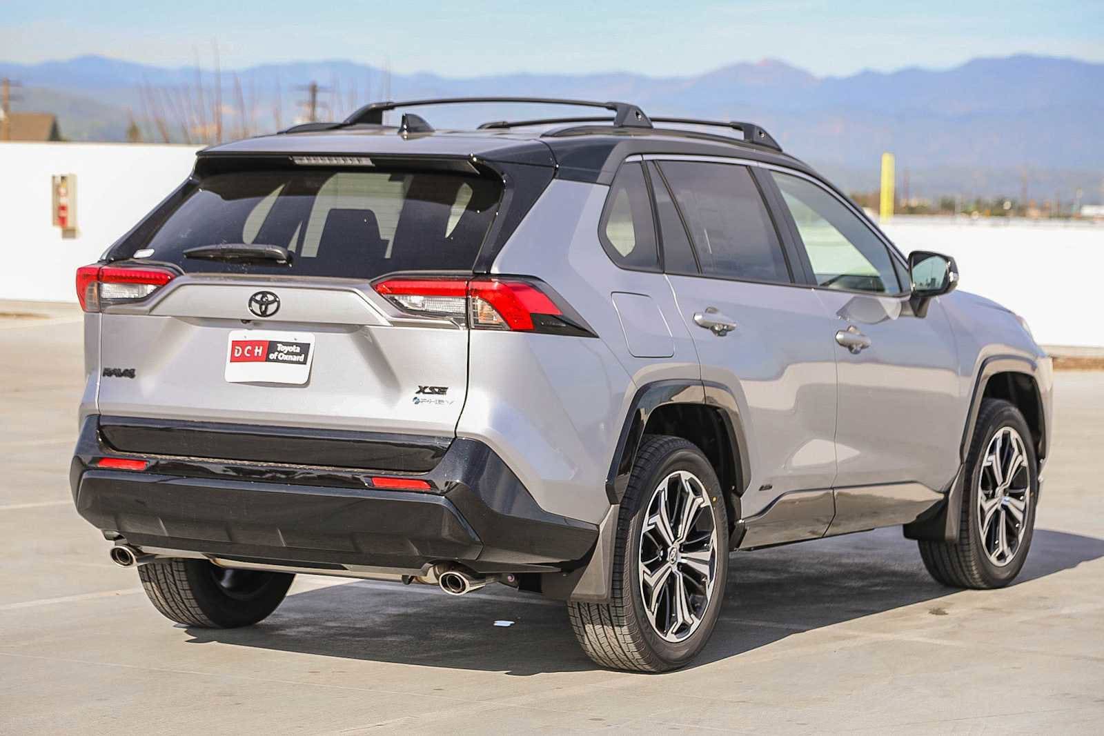 Thumbnail: 2025 Toyota RAV4 - 5