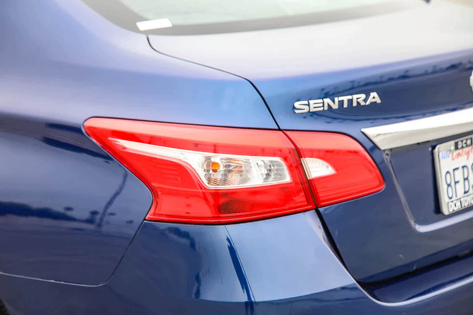 Thumbnail: 2018 Nissan Sentra - 9