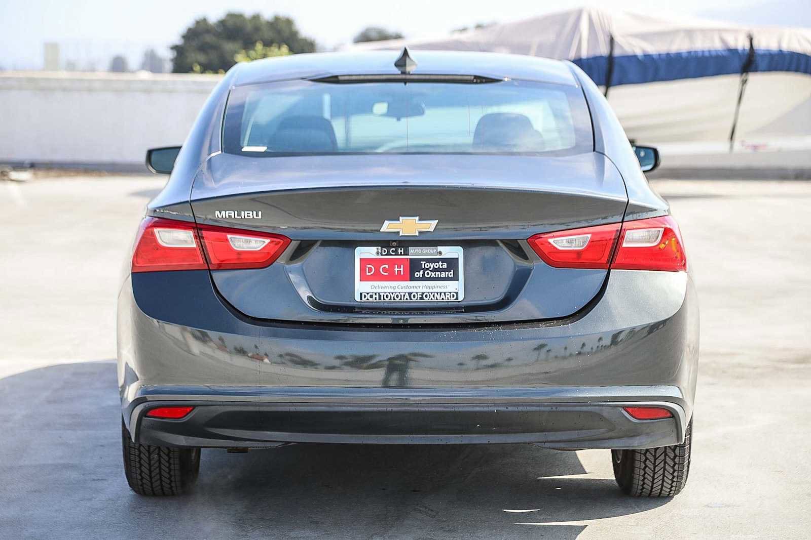 Thumbnail: 2018 Chevrolet Malibu - 5