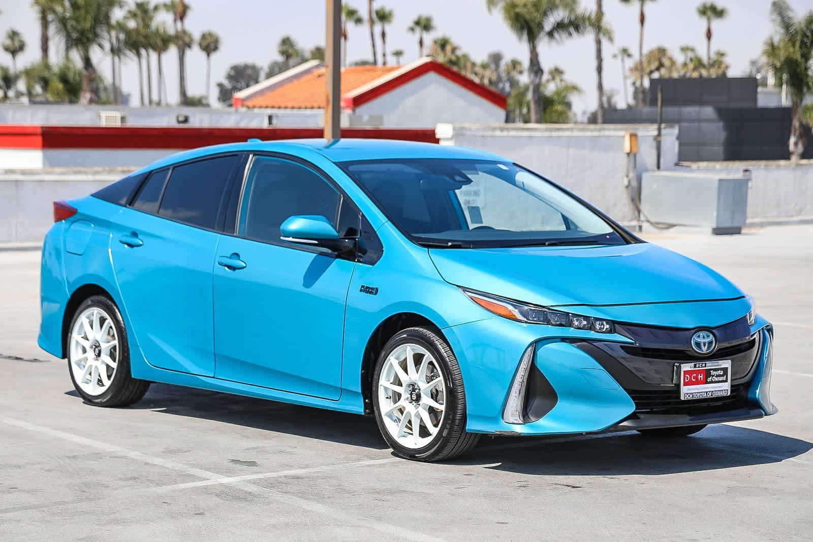 Thumbnail: 2020 Toyota Prius Prime - 4