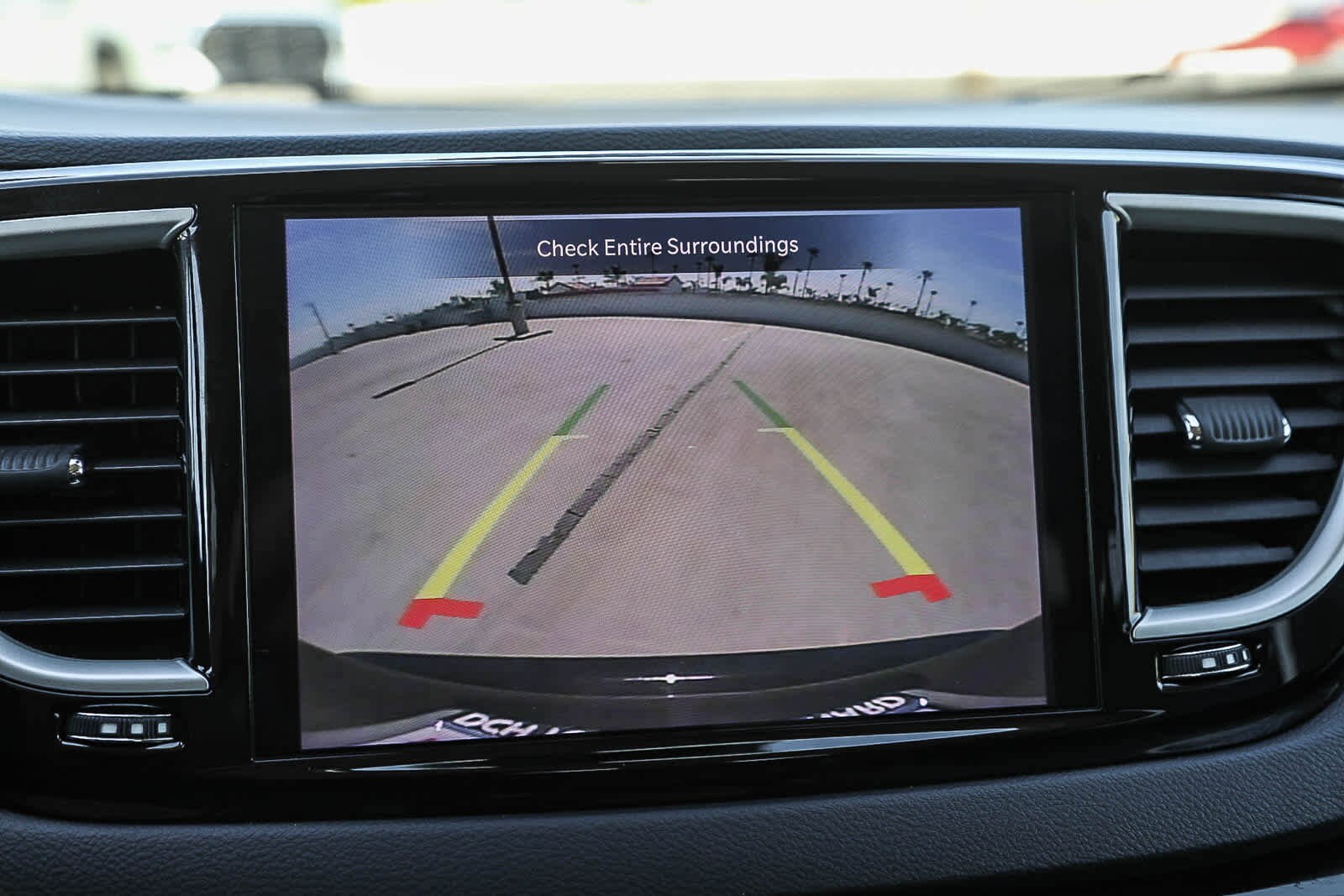 Thumbnail: 2022 Chrysler Pacifica - 24