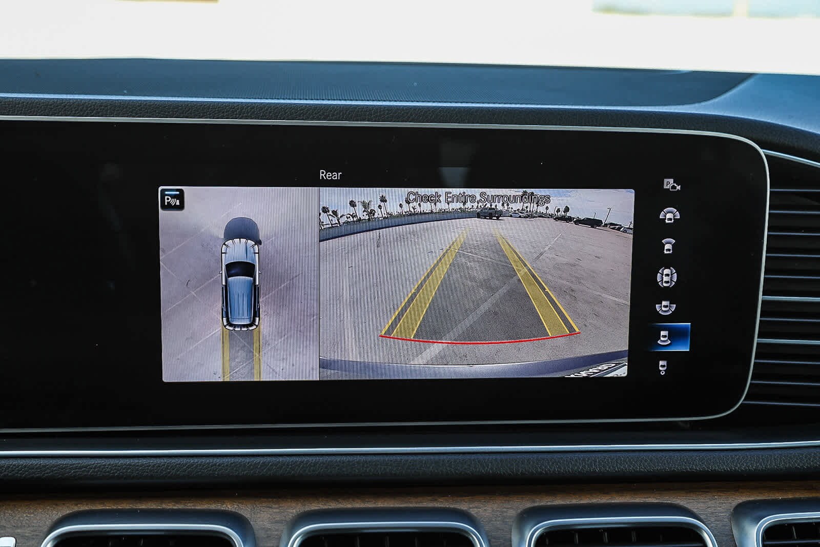 Thumbnail: 2021 Mercedes-Benz GLE - 23