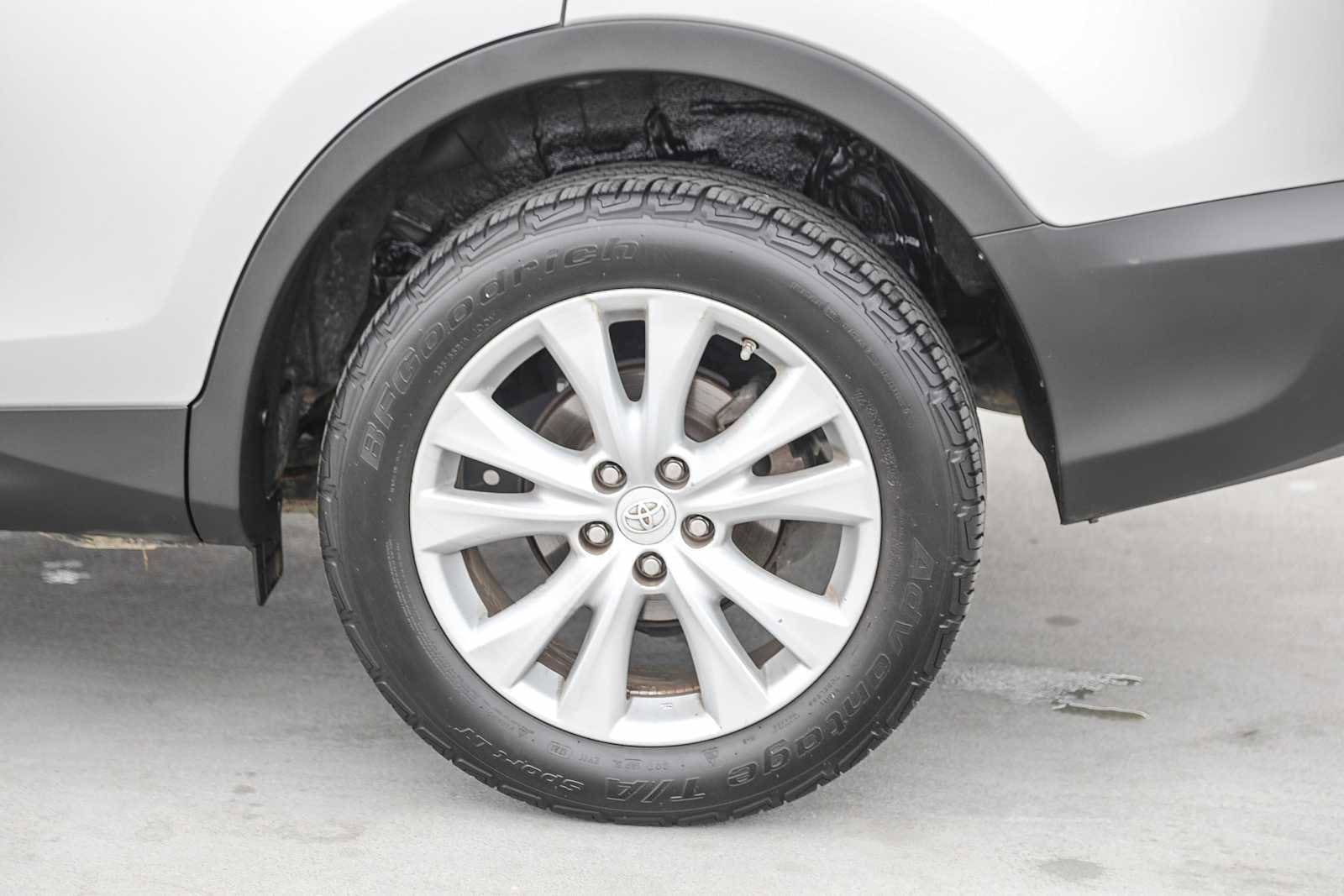 Thumbnail: 2013 Toyota RAV4 - 10