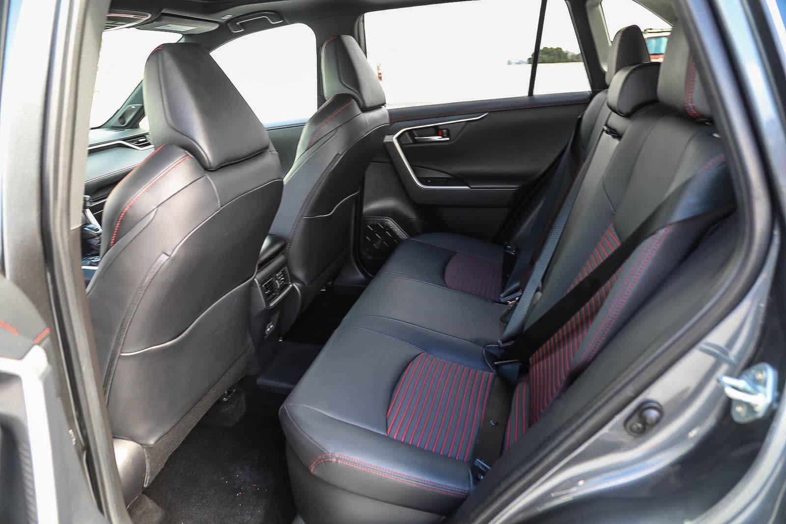 Thumbnail: 2024 Toyota RAV4 - 18