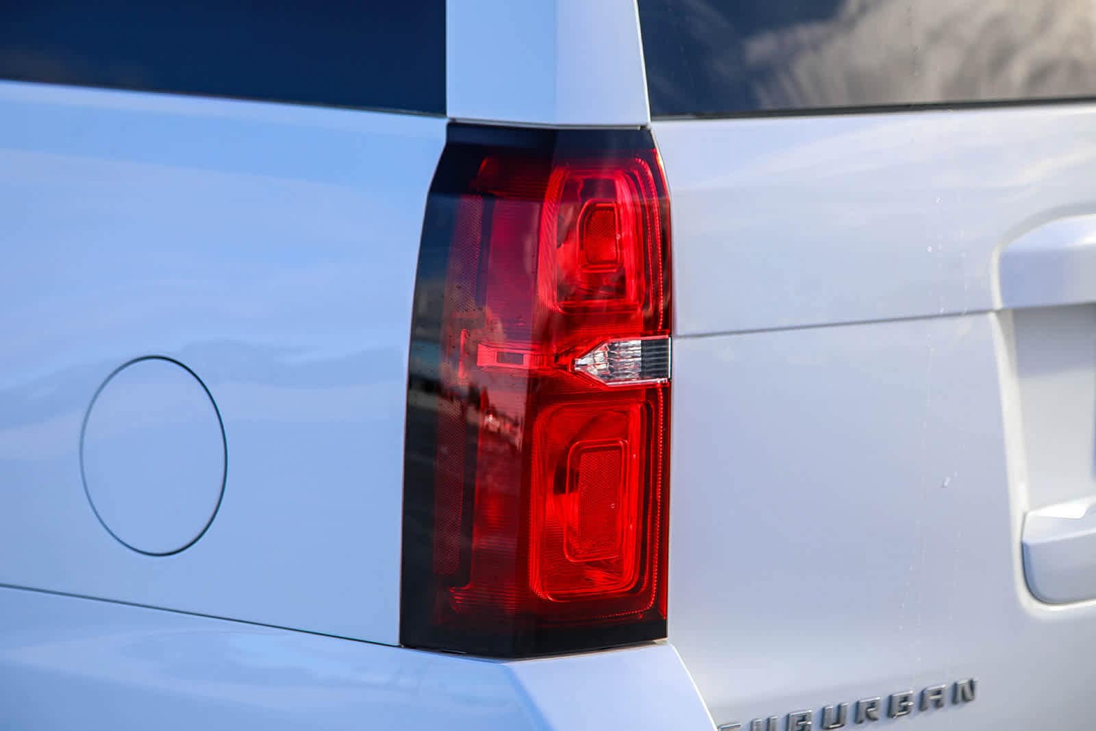 Thumbnail: 2015 Chevrolet Suburban - 8