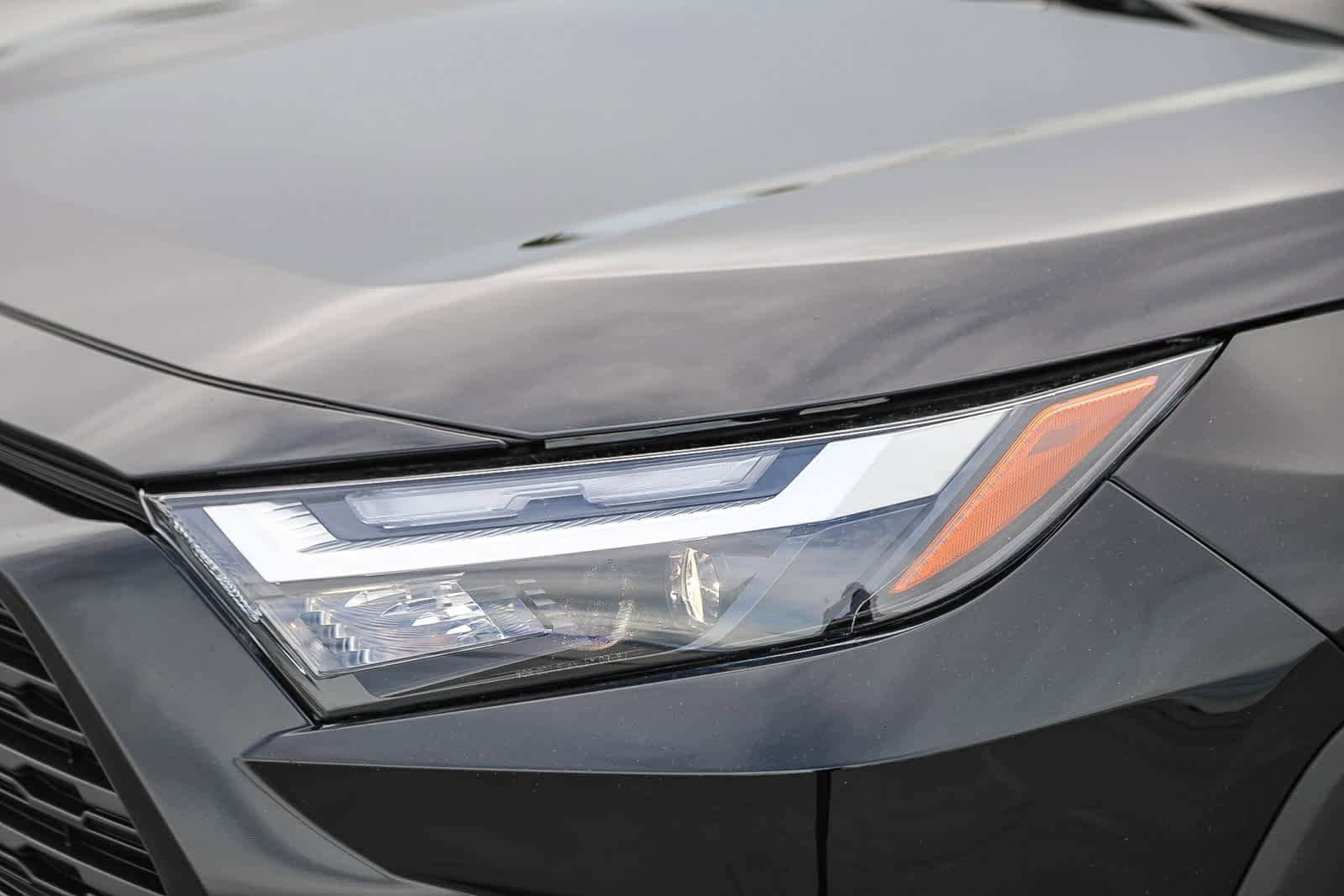 Thumbnail: 2025 Toyota RAV4 - 8