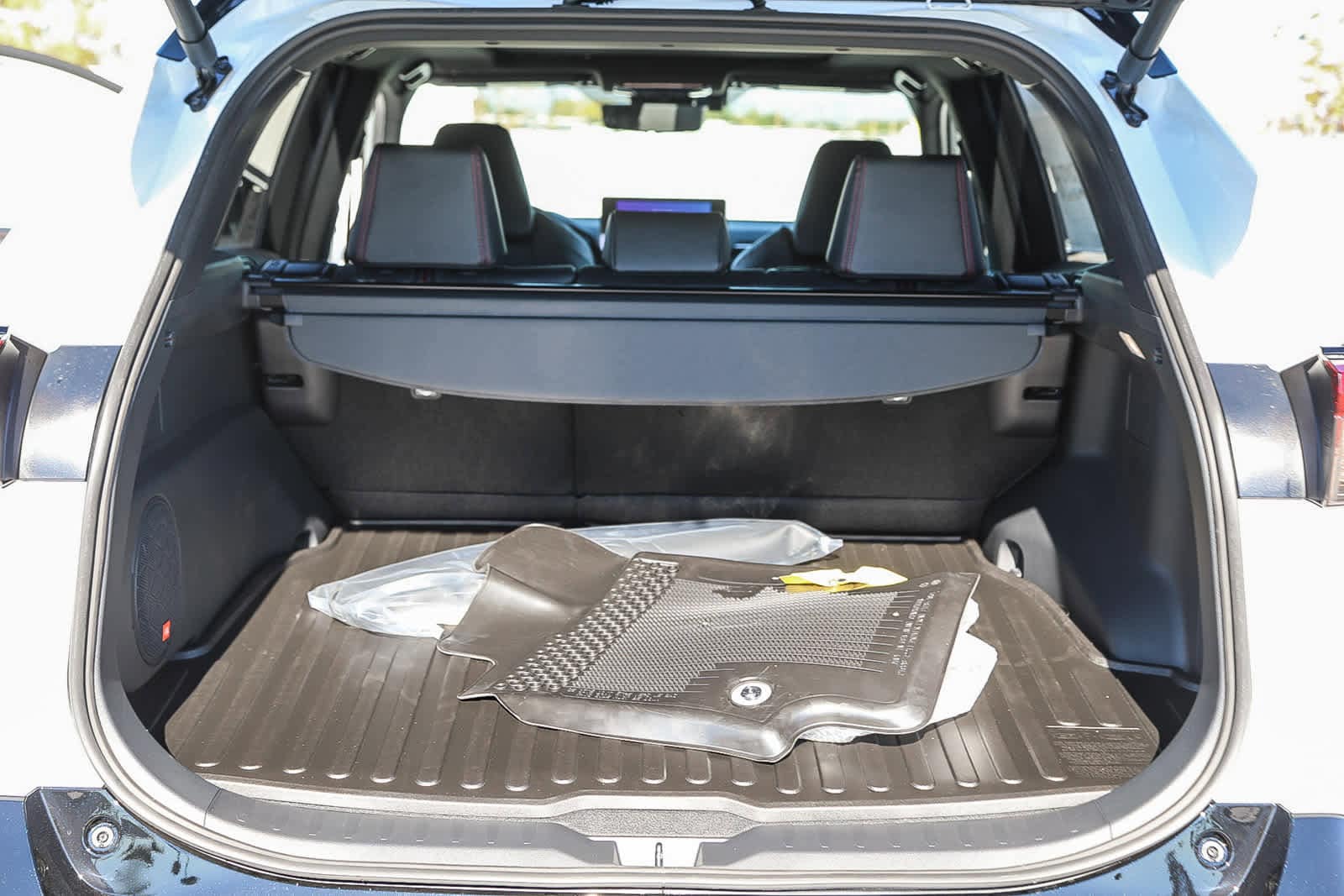 Thumbnail: 2025 Toyota RAV4 - 12