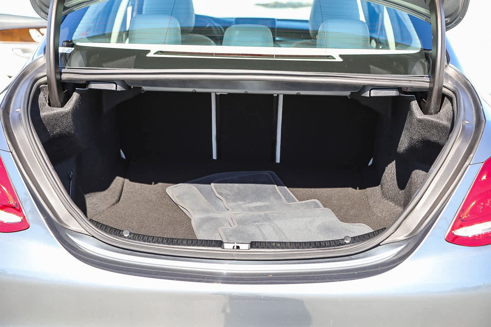 Thumbnail: 2017 Mercedes-Benz C-Class - 25