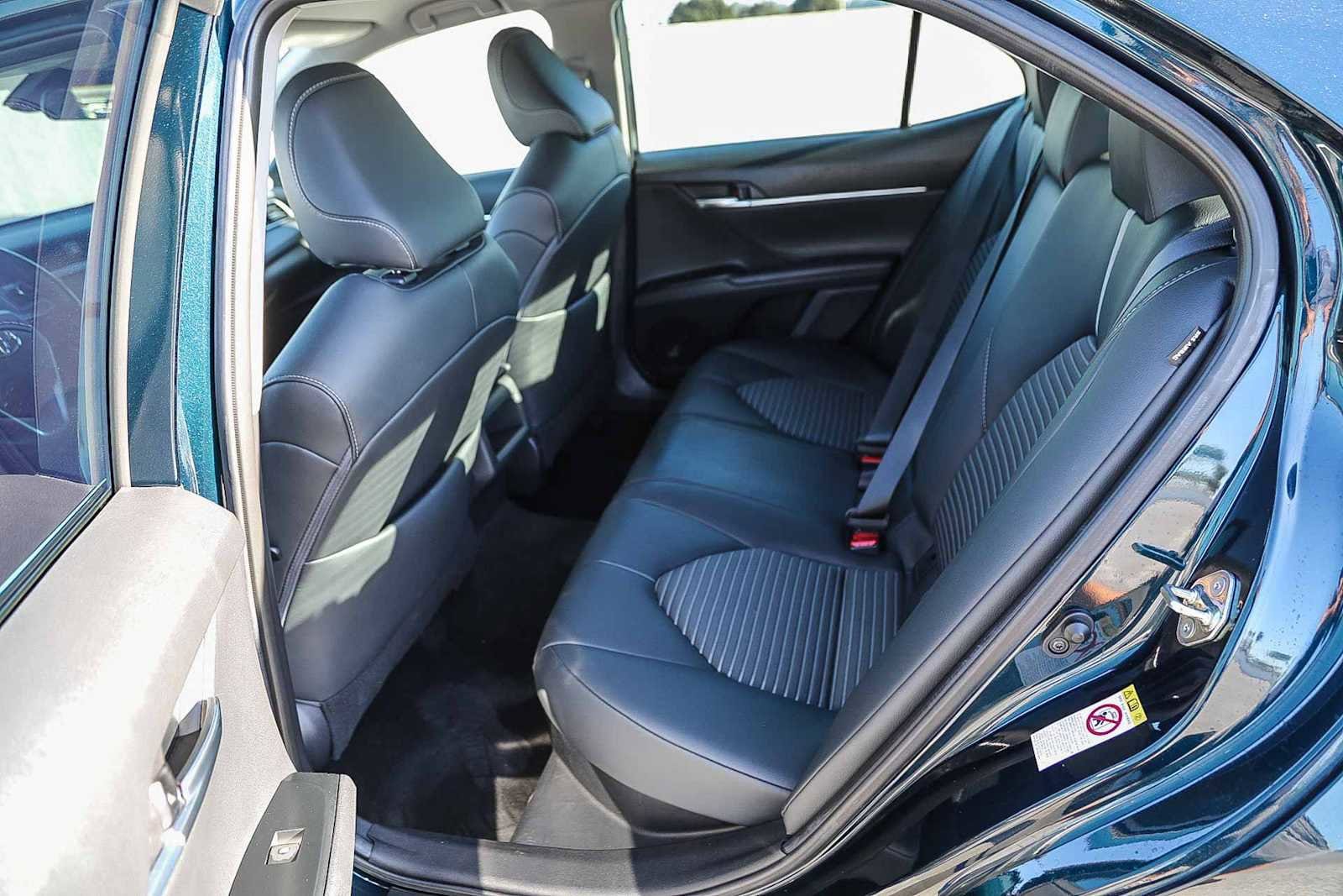 Thumbnail: 2019 Toyota Camry - 17